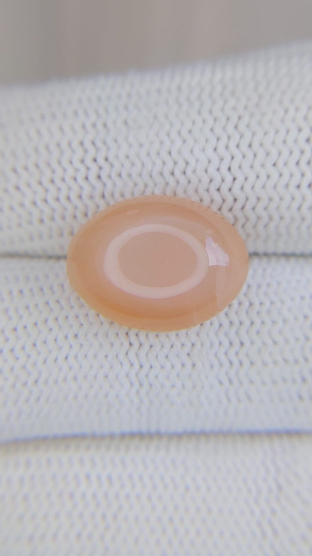 9.04 Ct. Cabochon Moonstone from Ceylon (Sri Lanka) Size Video