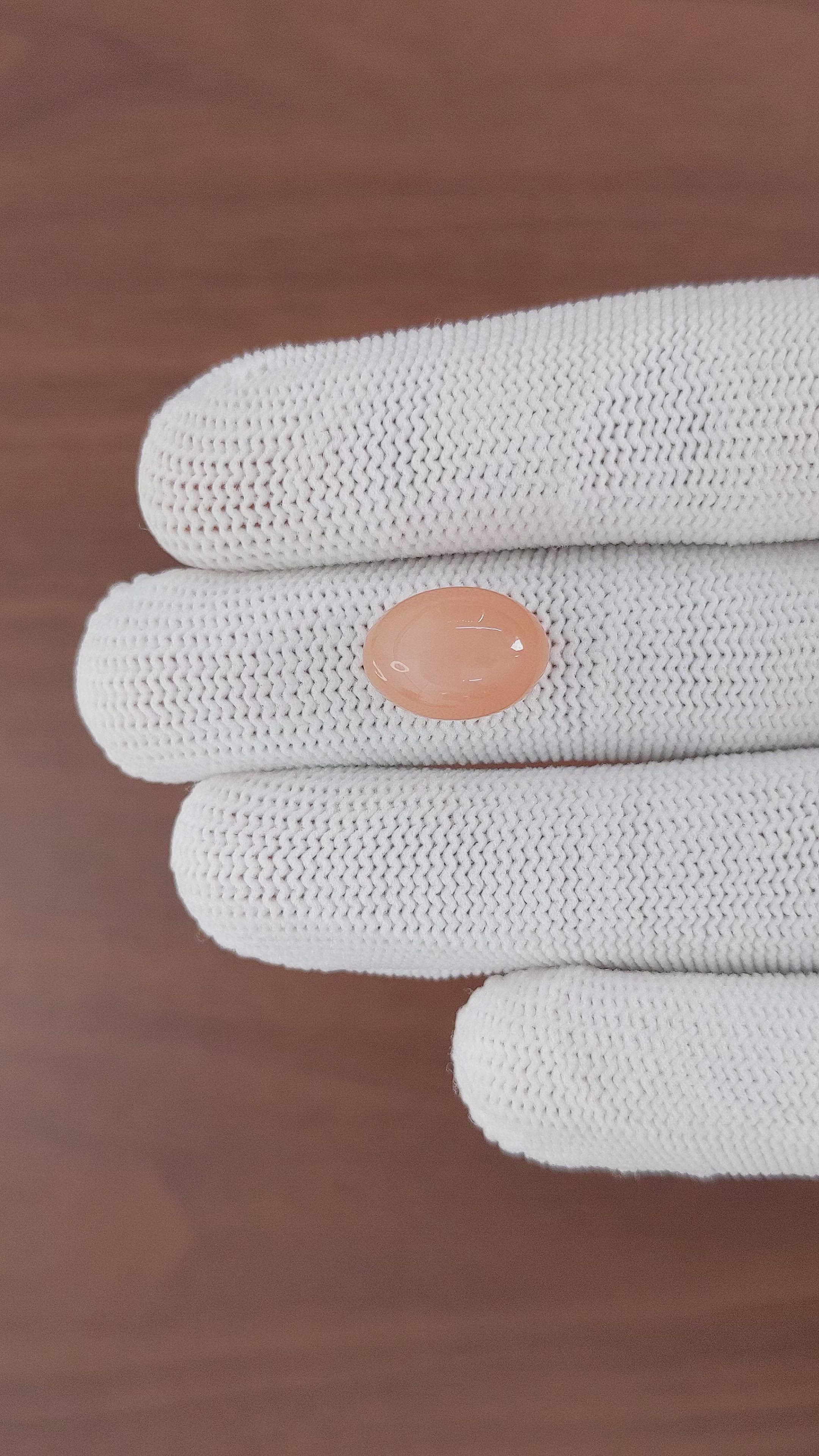 6.98 Ct. Cabochon Moonstone from Ceylon (Sri Lanka) Size Video
