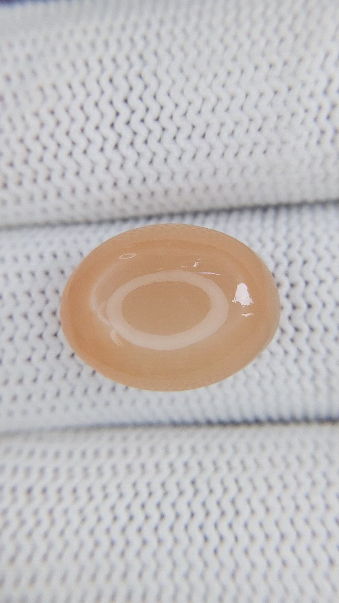 7.72 Ct. Cabochon Moonstone from Ceylon (Sri Lanka) Size Video