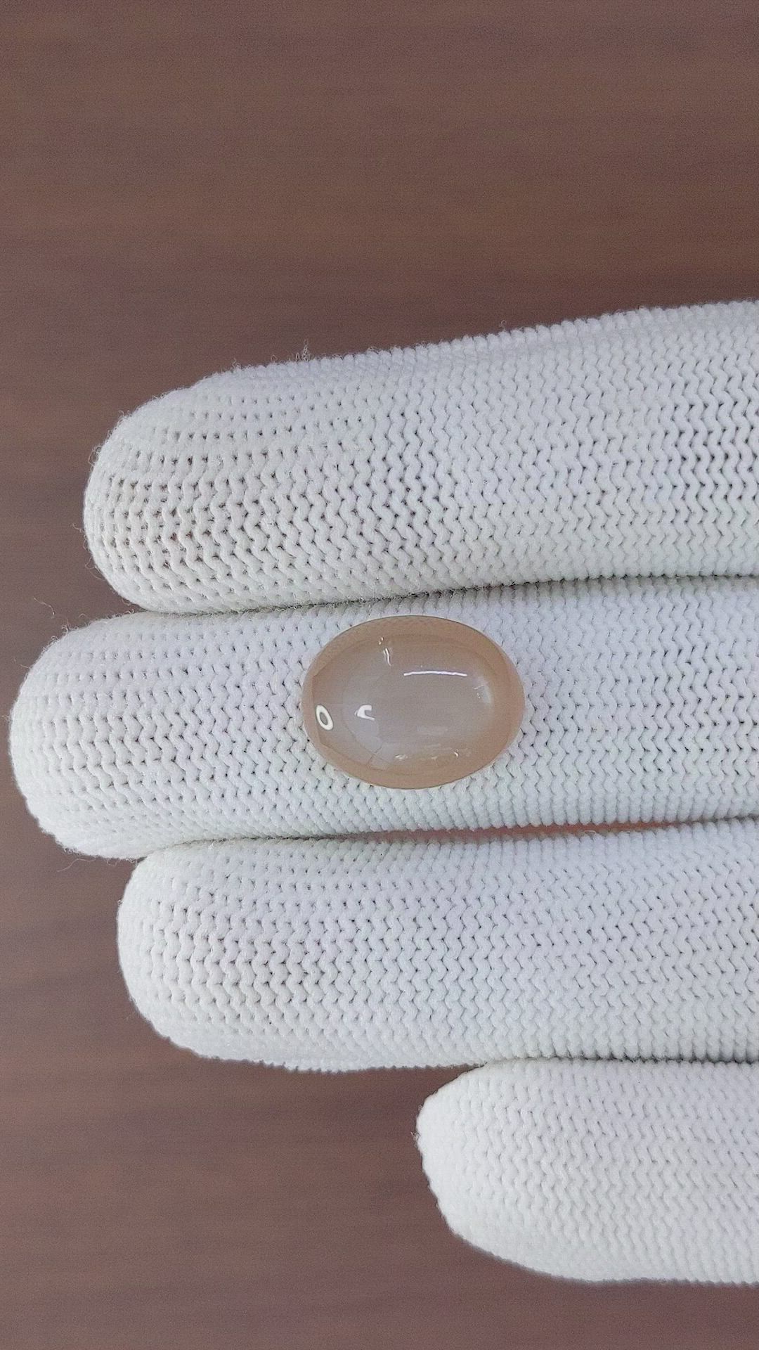 9.44 Ct. Cabochon Moonstone from Ceylon (Sri Lanka) Size Video