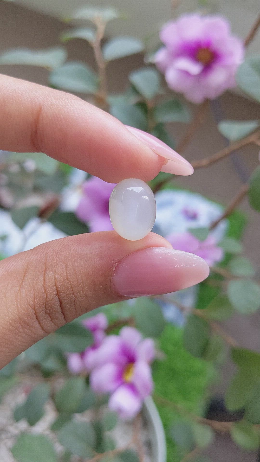 9.76 Ct. Cabochon Moonstone from Ceylon (Sri Lanka) Size Video