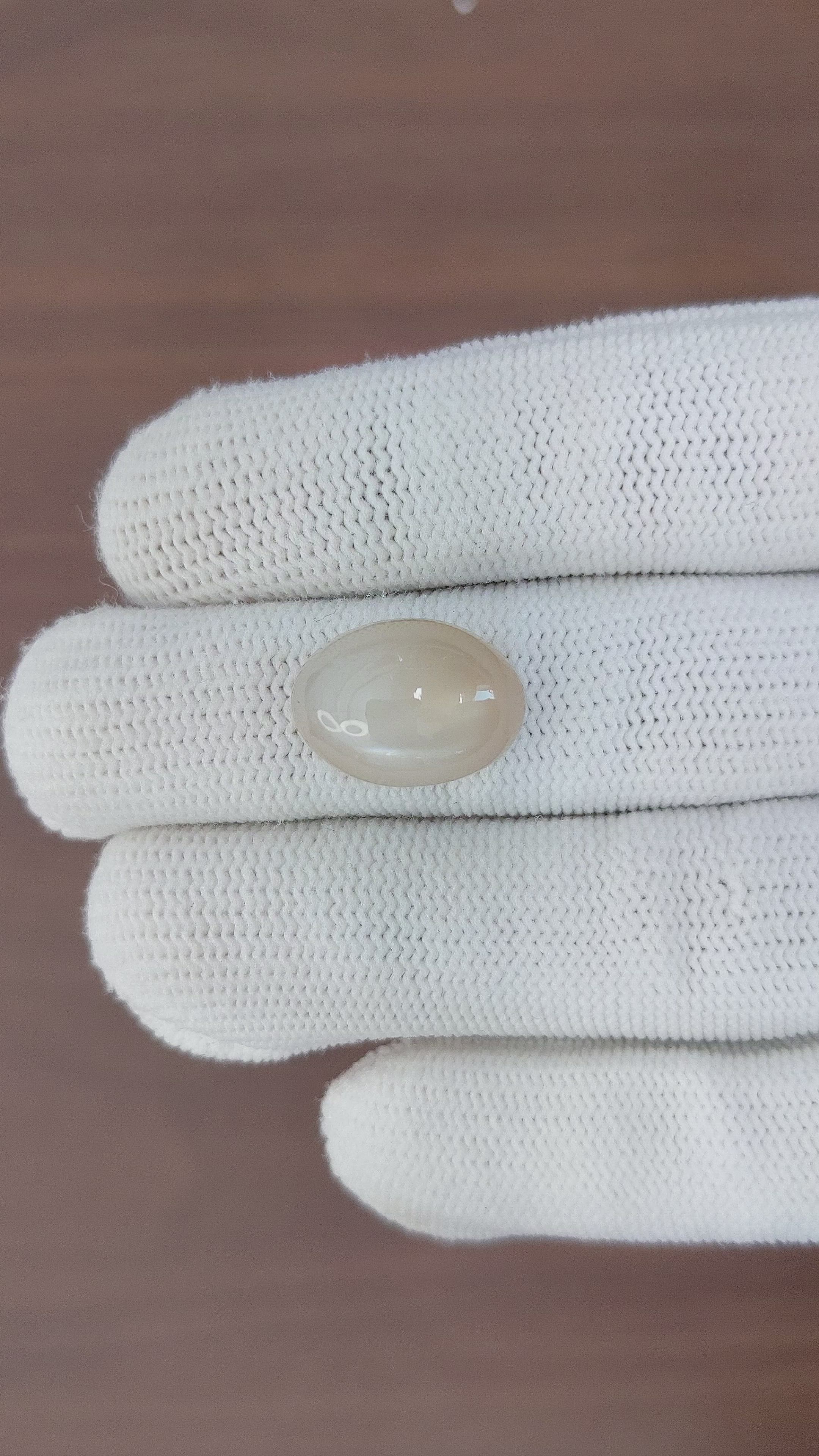11.55 Ct. Cabochon Moonstone from Ceylon (Sri Lanka) Size Video