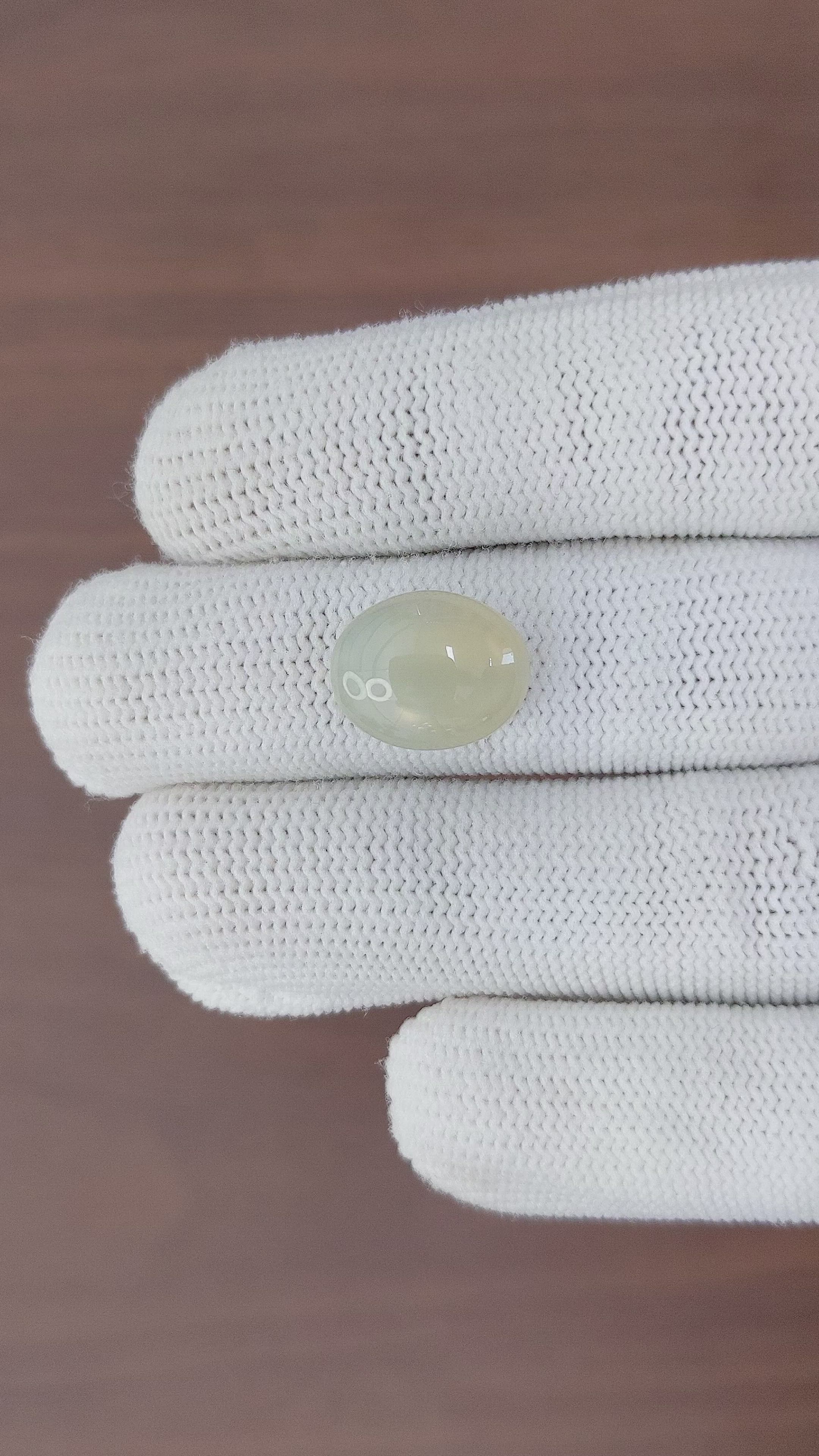6.56 Ct. Cabochon Moonstone from Ceylon (Sri Lanka) Size Video