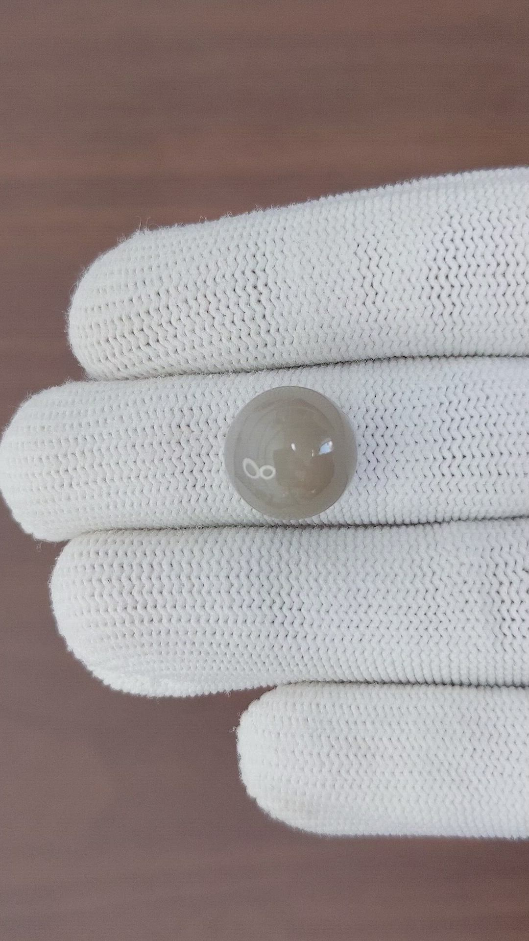 12.86 Ct. Cabochon Moonstone from Ceylon (Sri Lanka) Size Video