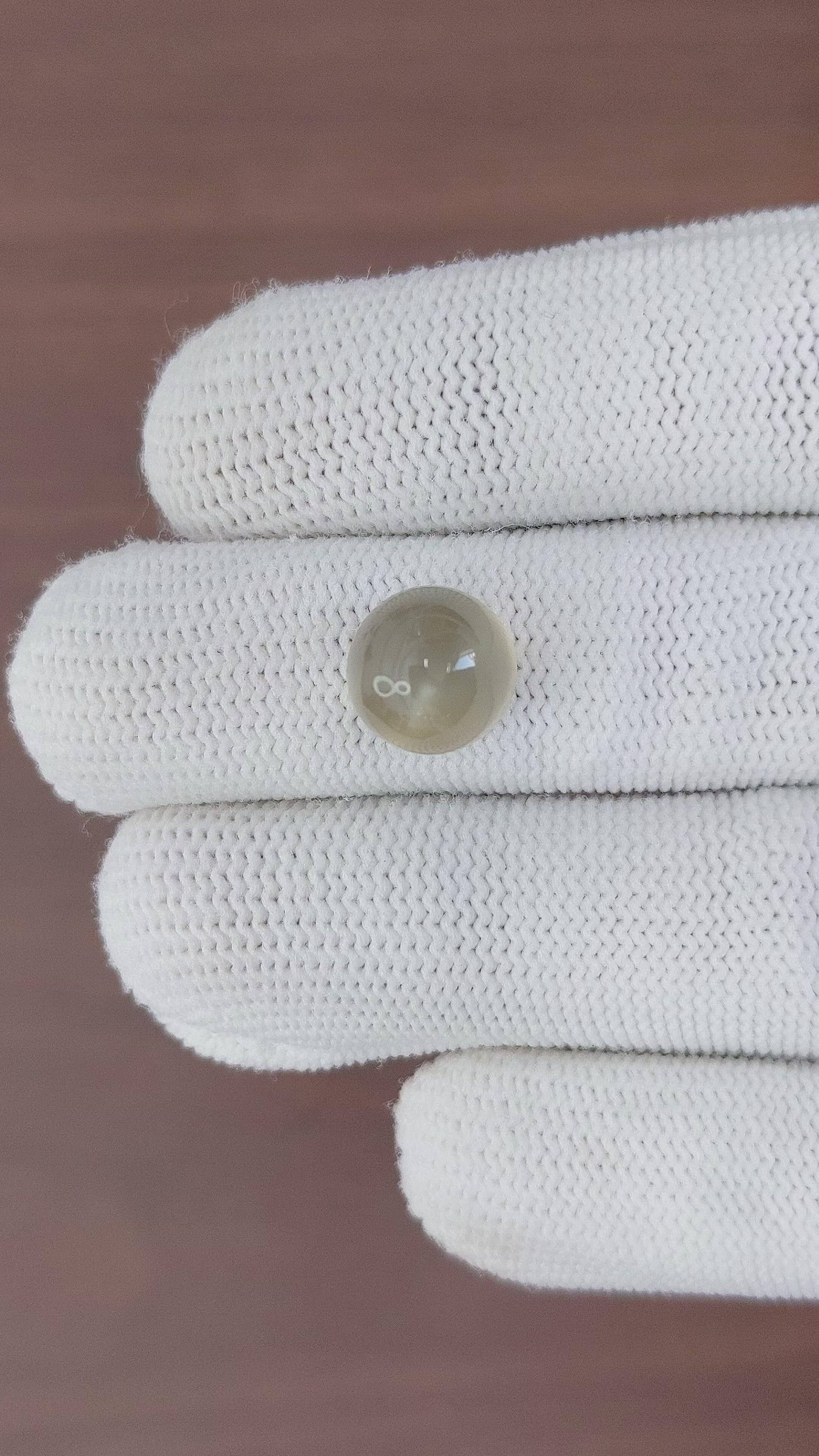 7.17 Ct. Cabochon Moonstone from Ceylon (Sri Lanka) Size Video