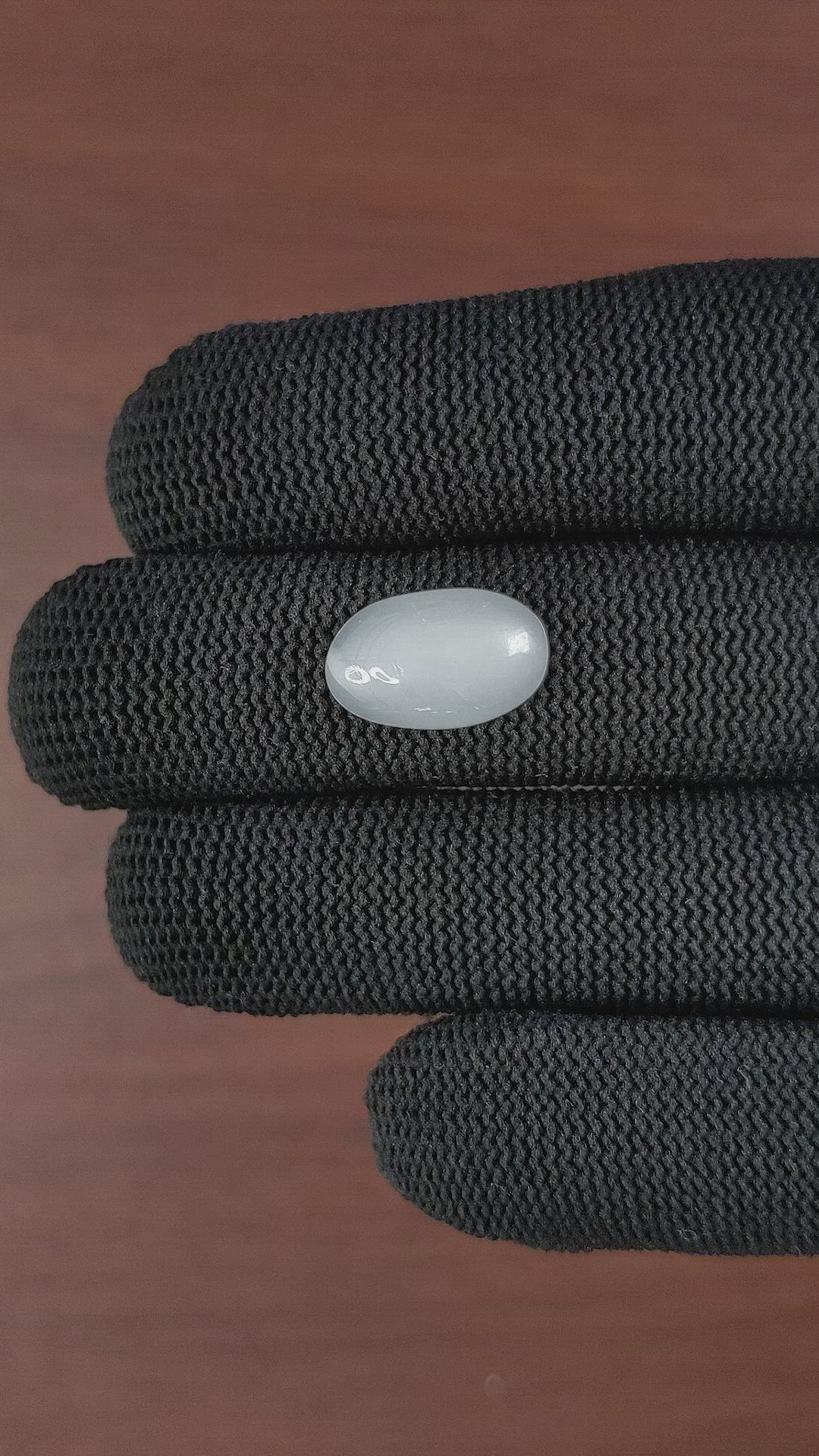4.64 Ct. Cabochon Moonstone from Ceylon (Sri Lanka) Size Video
