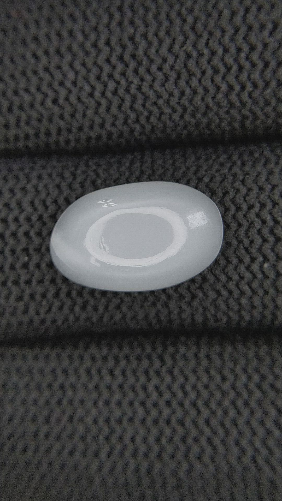 4.64 Ct. Cabochon Moonstone from Ceylon (Sri Lanka) Size Video