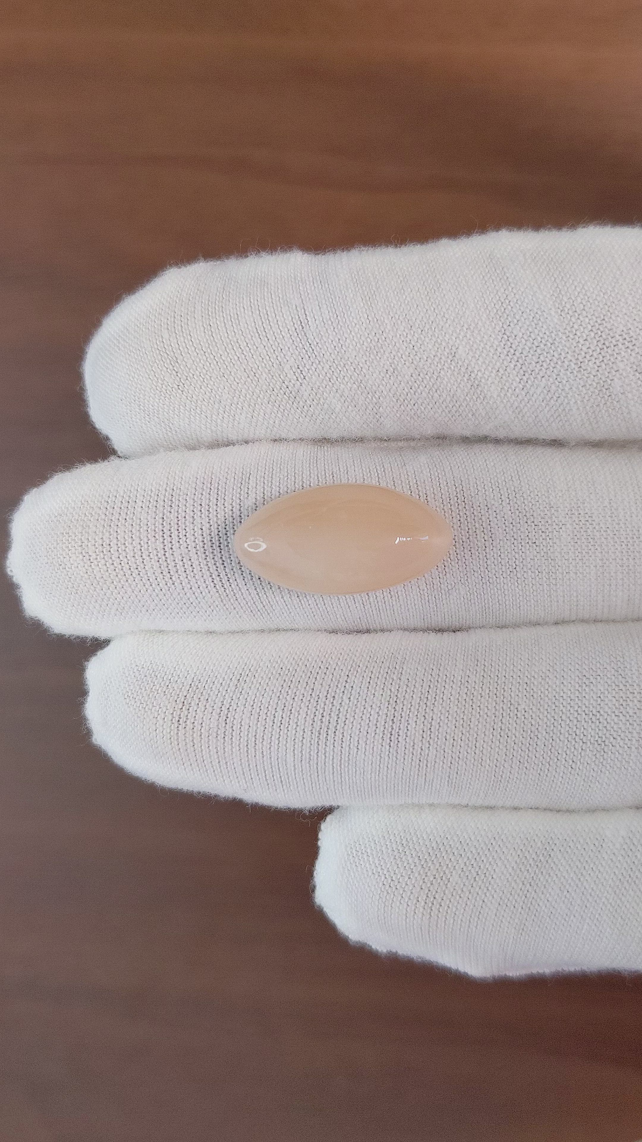 9.97 Ct. Cabochon Moonstone from Ceylon (Sri Lanka) Size Video