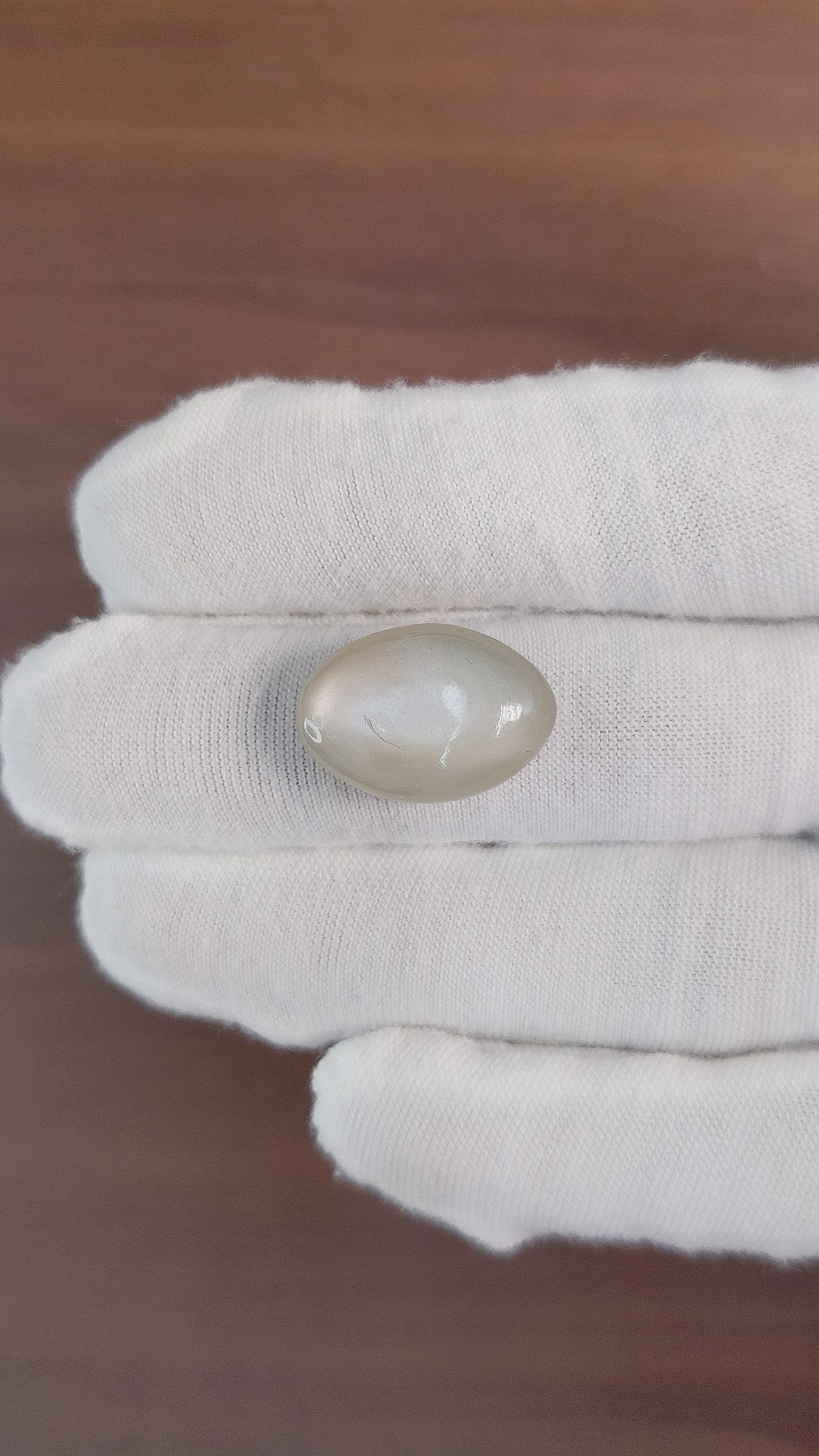14.17 Ct. Cabochon Moonstone from Ceylon (Sri Lanka) Size Video
