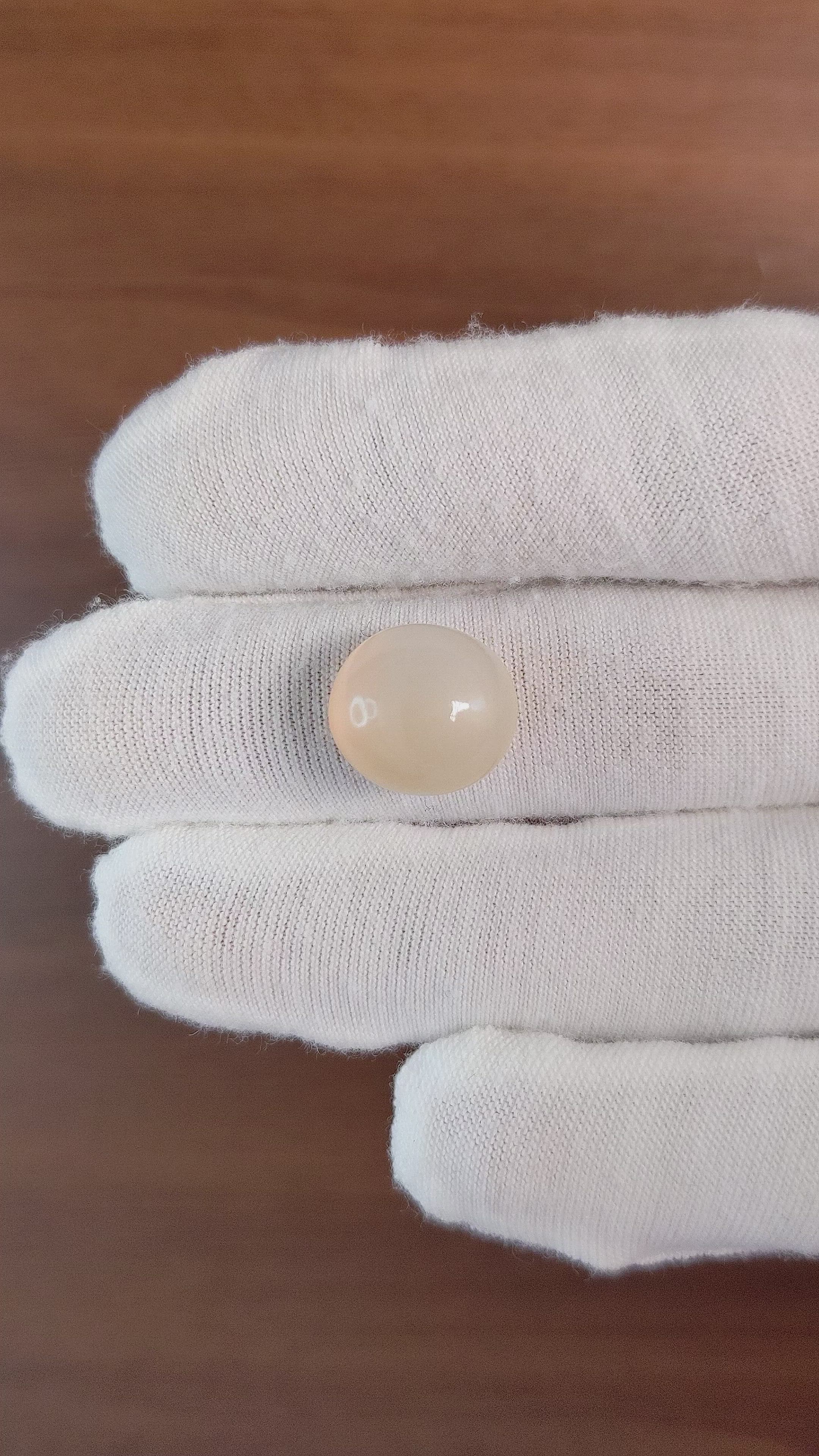 11.77 Ct. Cabochon Moonstone from Ceylon (Sri Lanka) Size Video