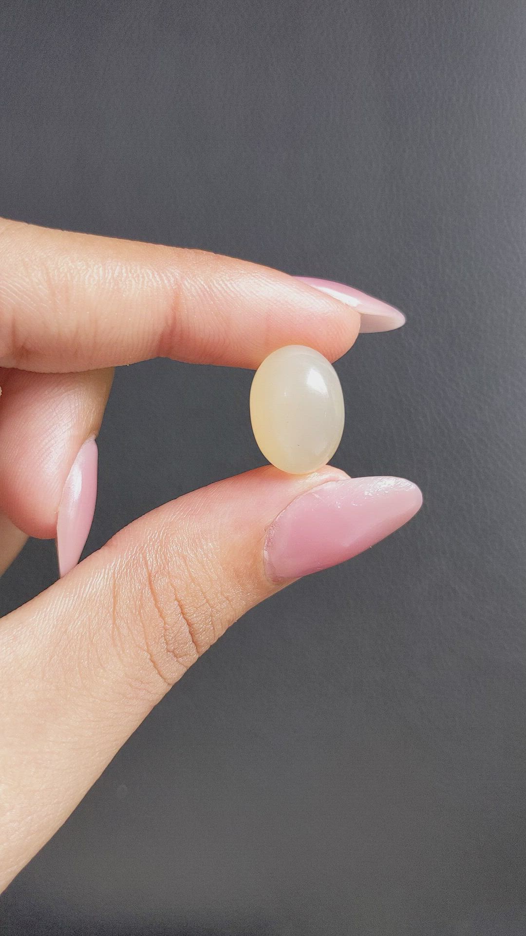 15.32 Ct. Cabochon Moonstone from Ceylon (Sri Lanka) Size Video