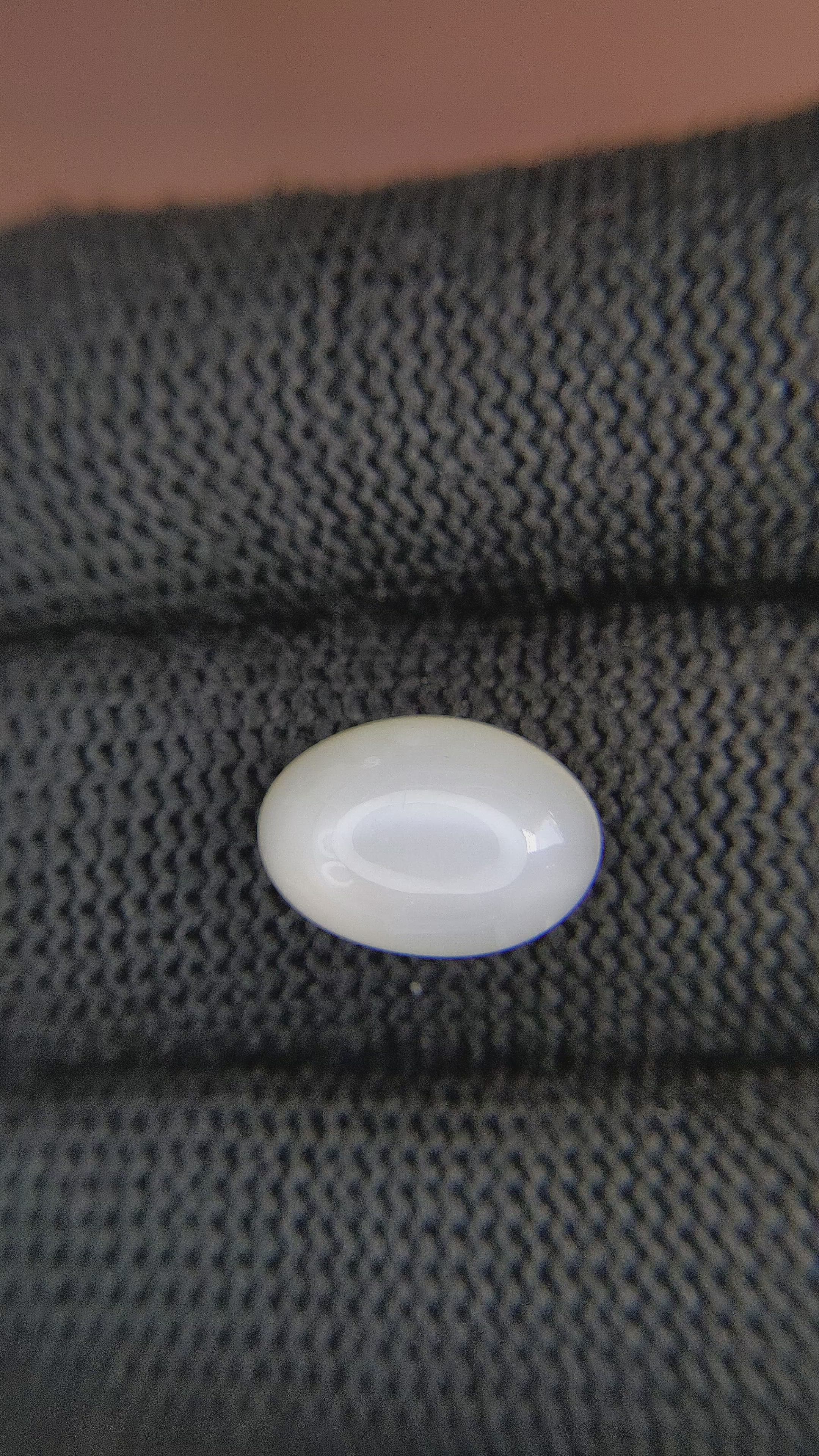 4.76 Ct. Cabochon Moonstone from Ceylon (Sri Lanka) Size Video