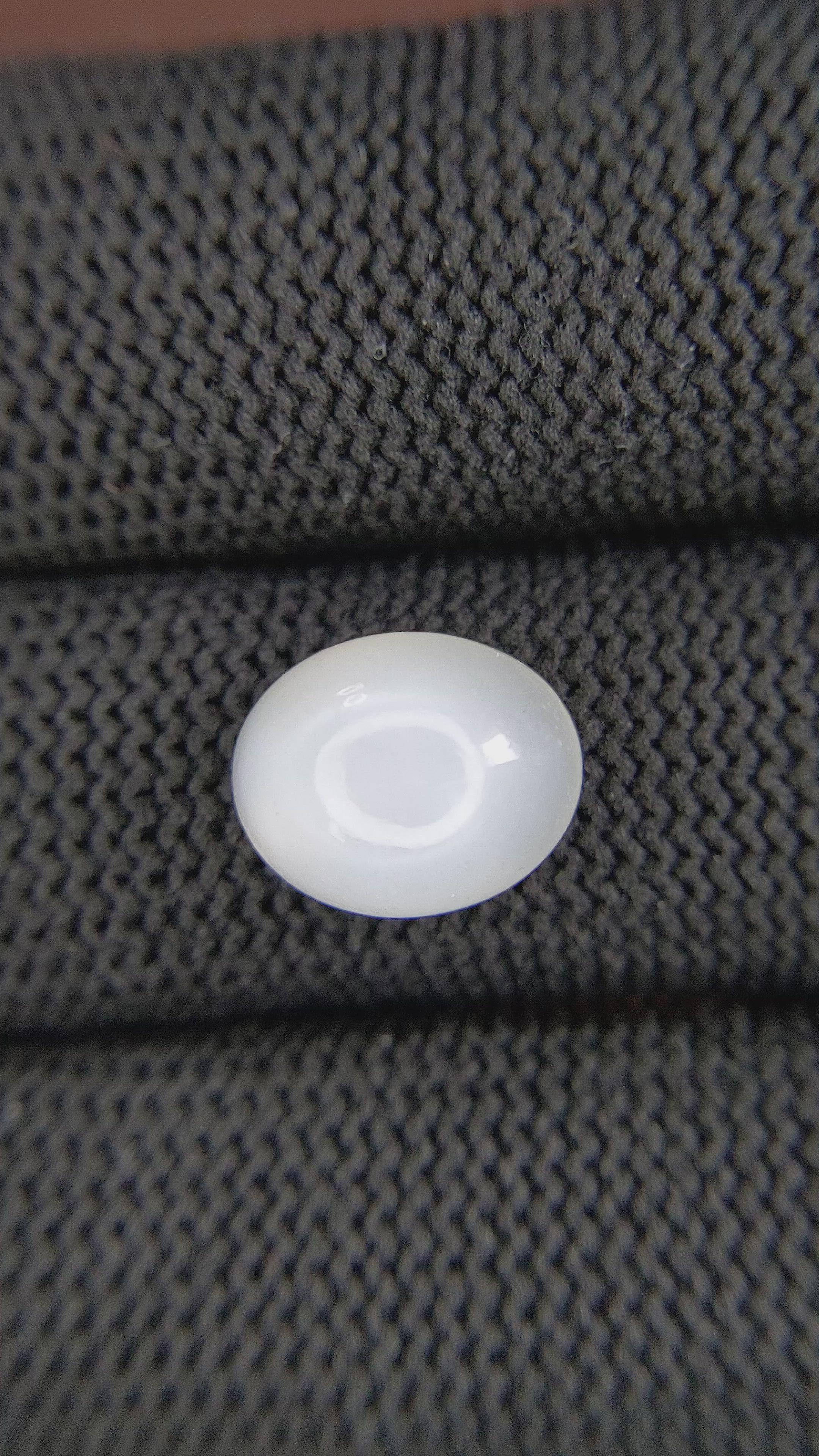 5.66 Ct. Cabochon Moonstone from Ceylon (Sri Lanka) Size Video