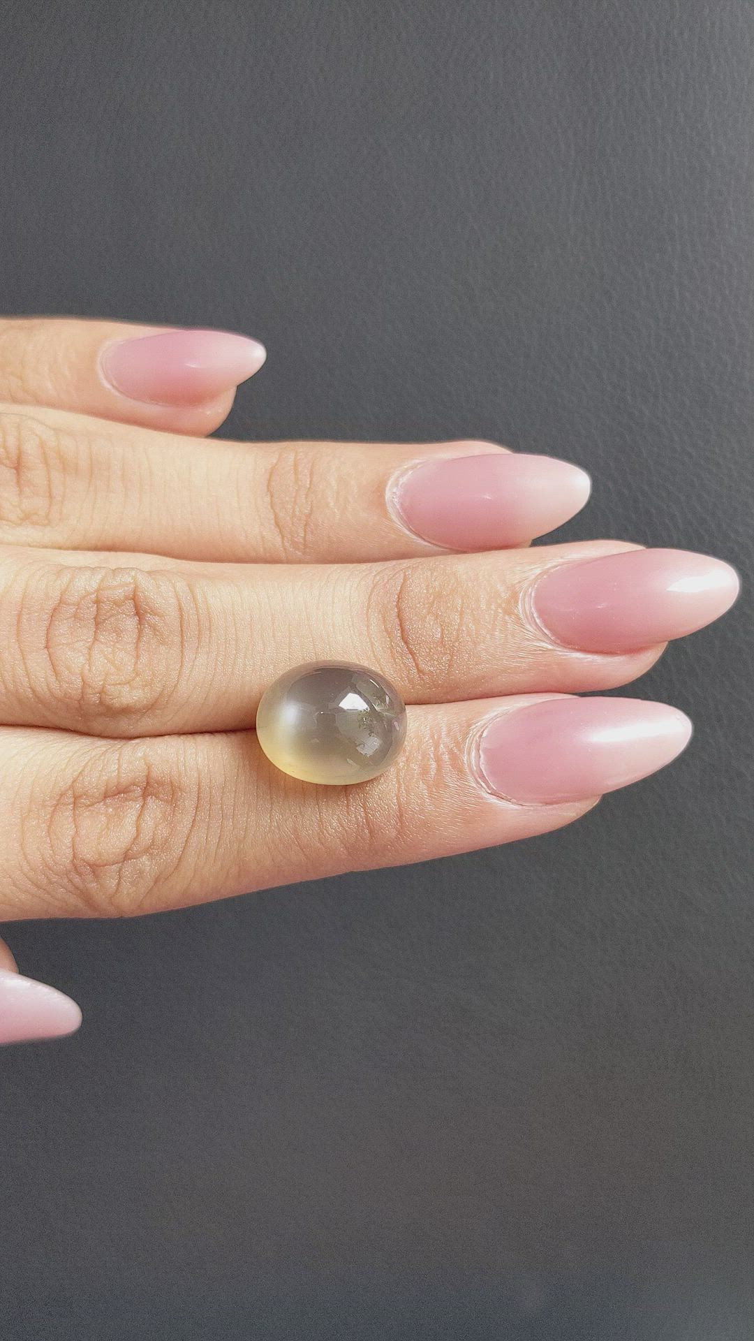 11.26 Ct. Cabochon Moonstone from Ceylon (Sri Lanka) Size Video