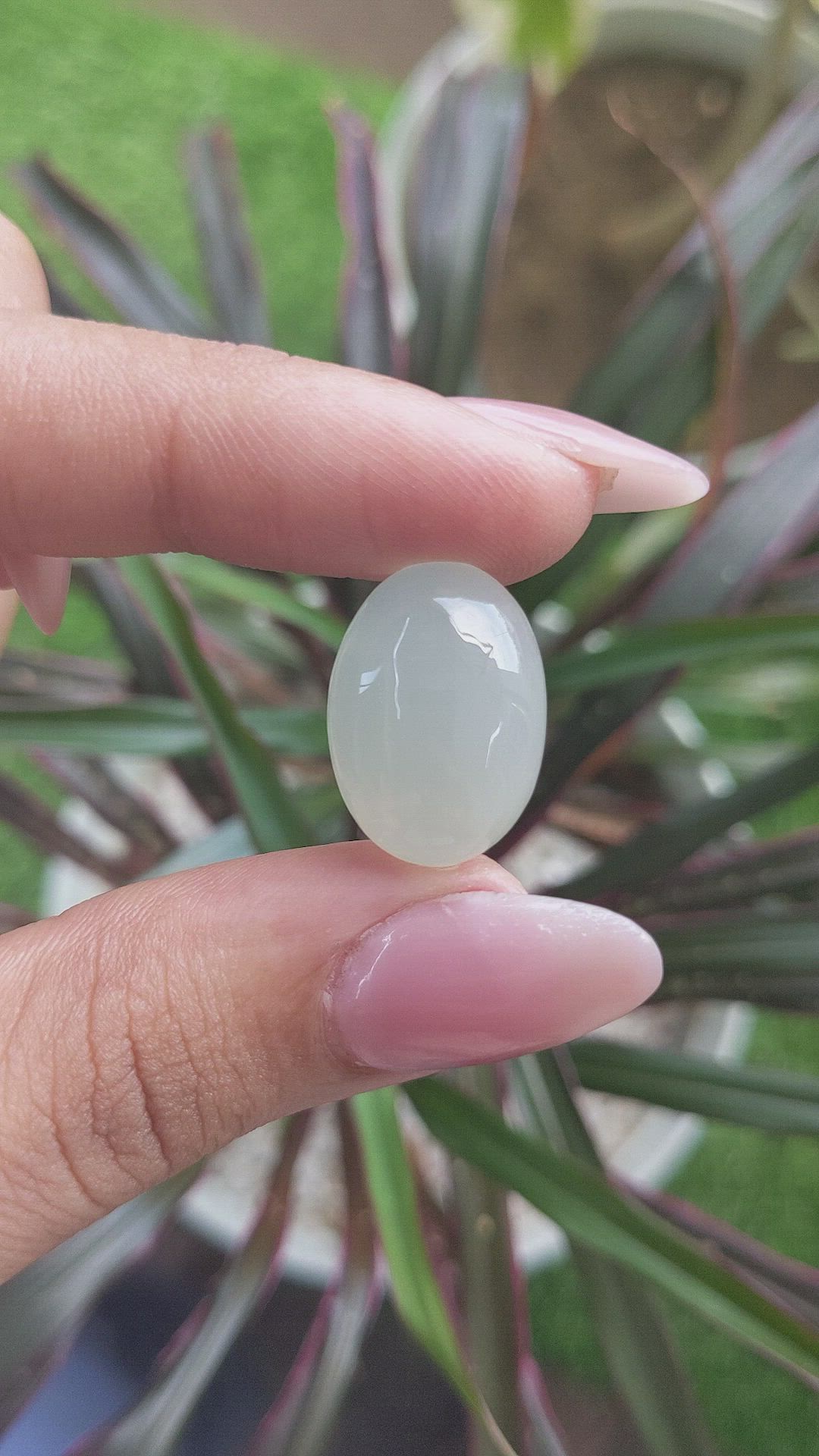 15.16 Ct. Cabochon Moonstone from Ceylon (Sri Lanka) Size Video