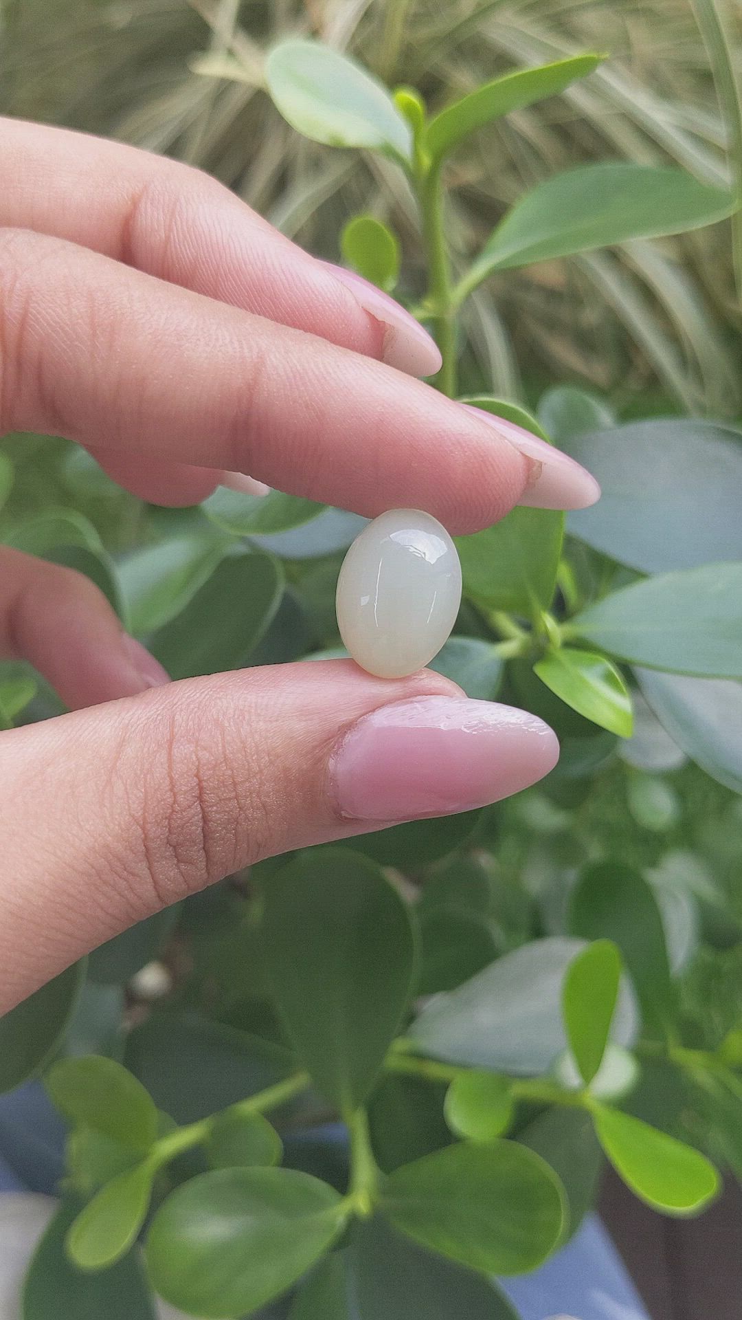 6.61 Ct. Cabochon Moonstone from Ceylon (Sri Lanka) Size Video