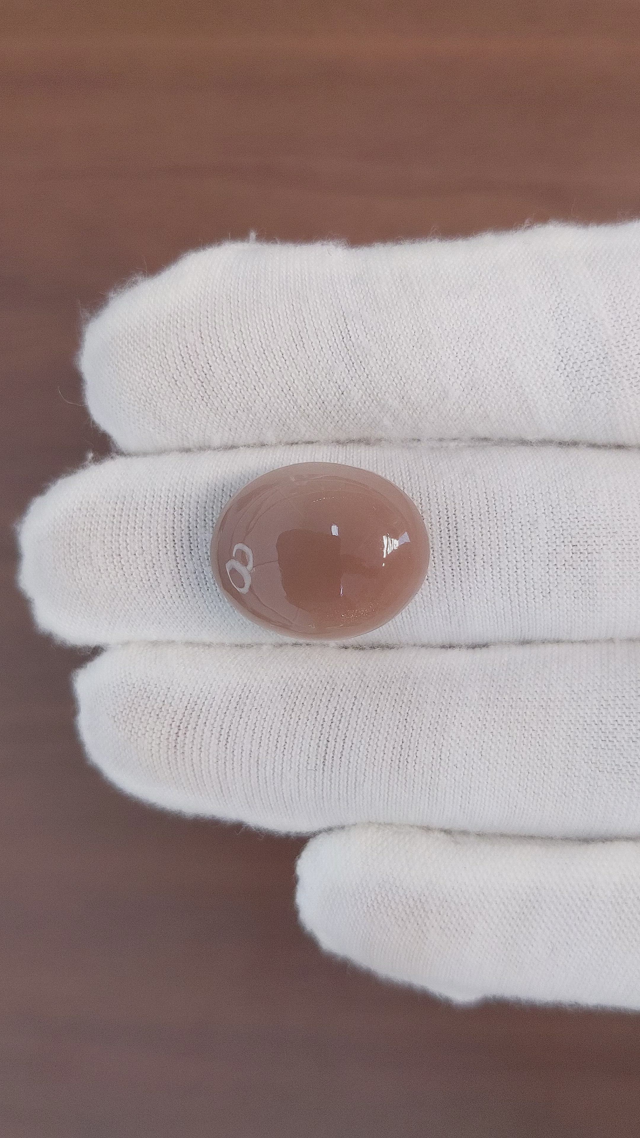 14.89 Ct. Cabochon Moonstone from Ceylon (Sri Lanka) Size Video