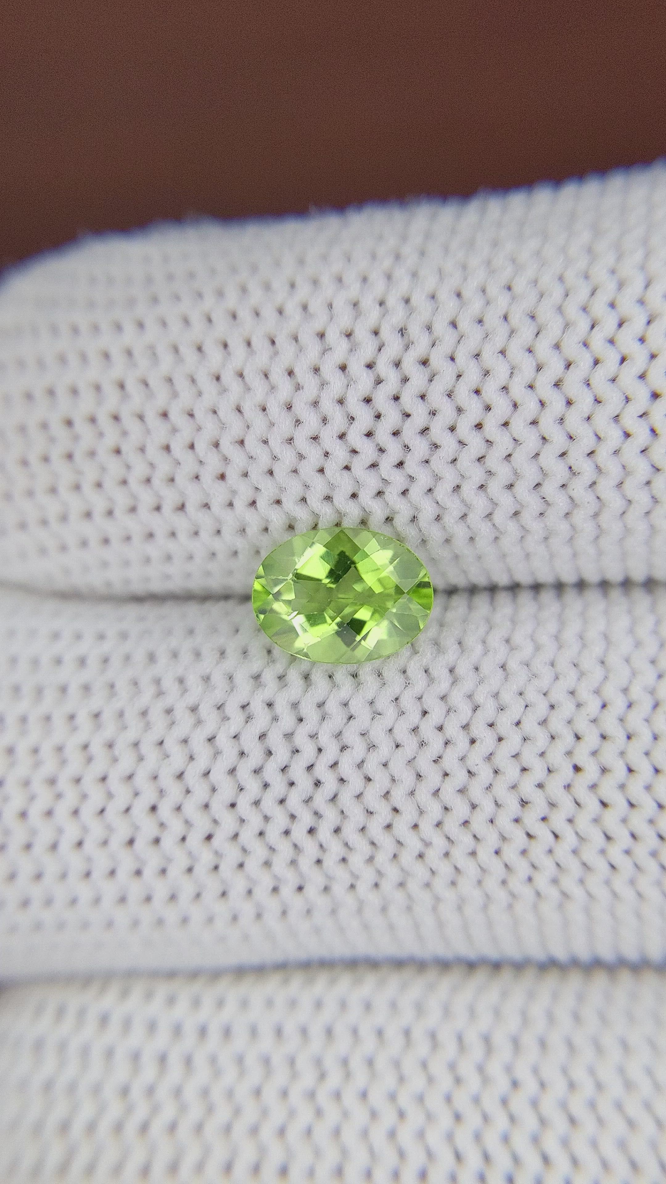 1.26 Ct. Peridot from Ceylon (Sri Lanka) Size Video