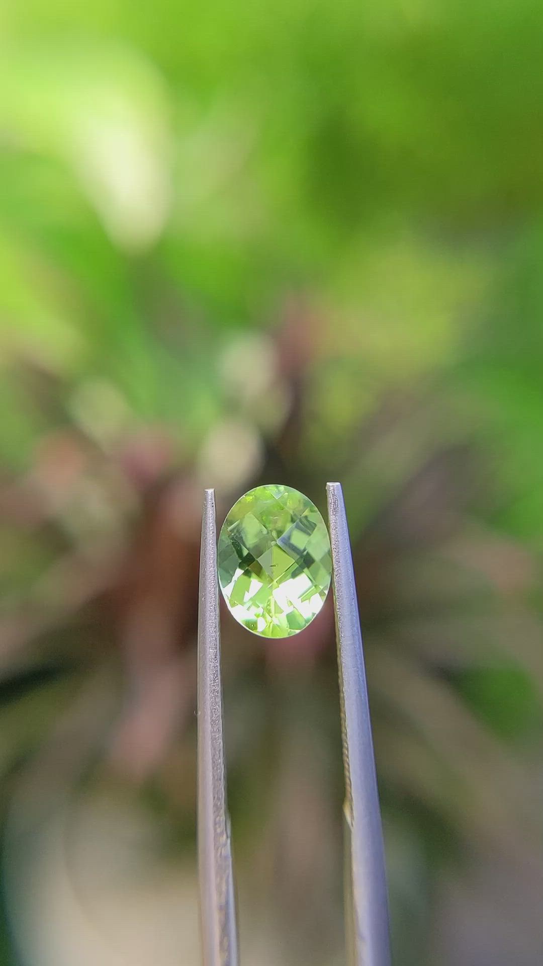 1.35 Ct. Peridot from Ceylon (Sri Lanka) Size Video
