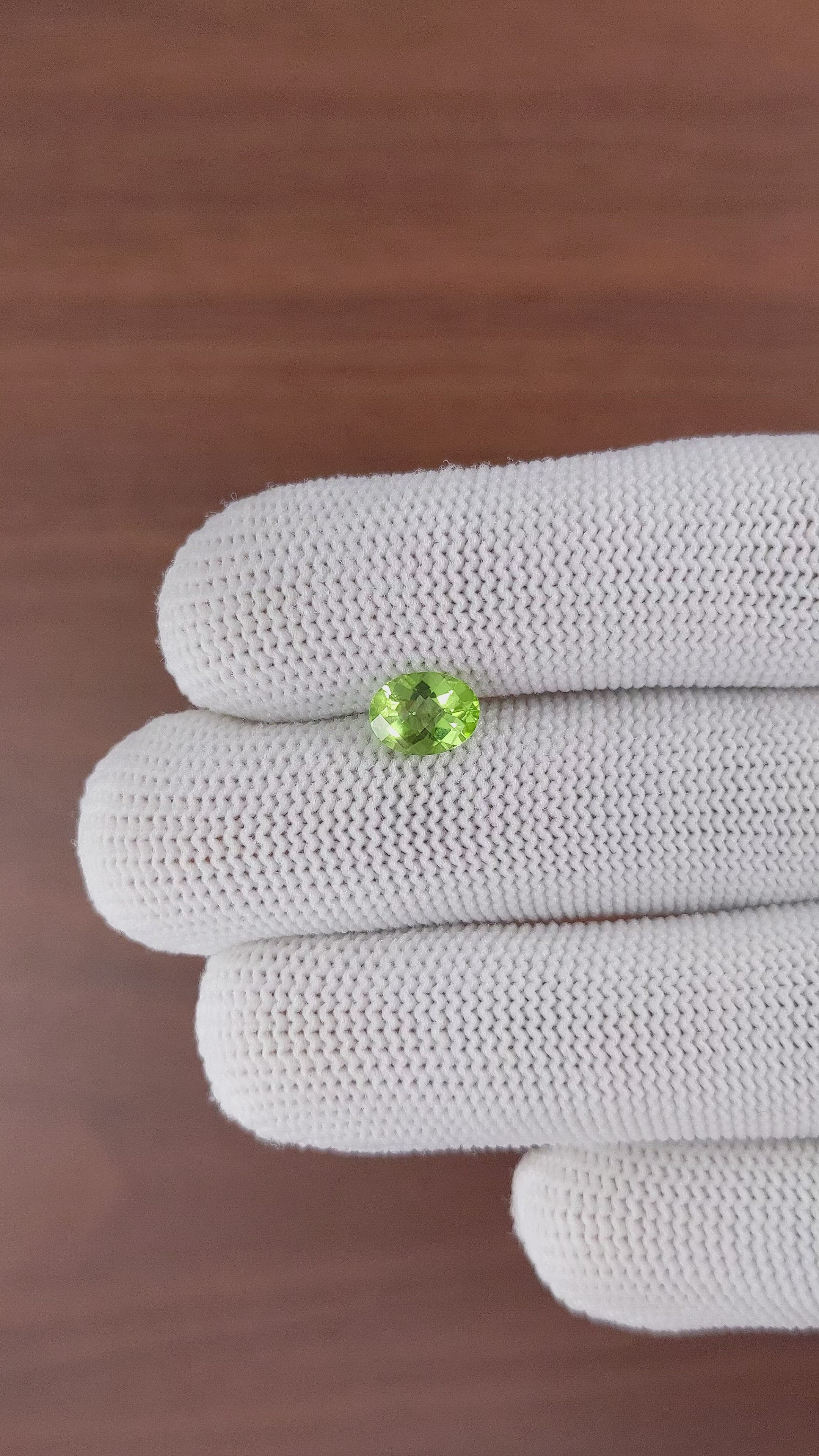 1.35 Ct. Peridot from Ceylon (Sri Lanka) Size Video