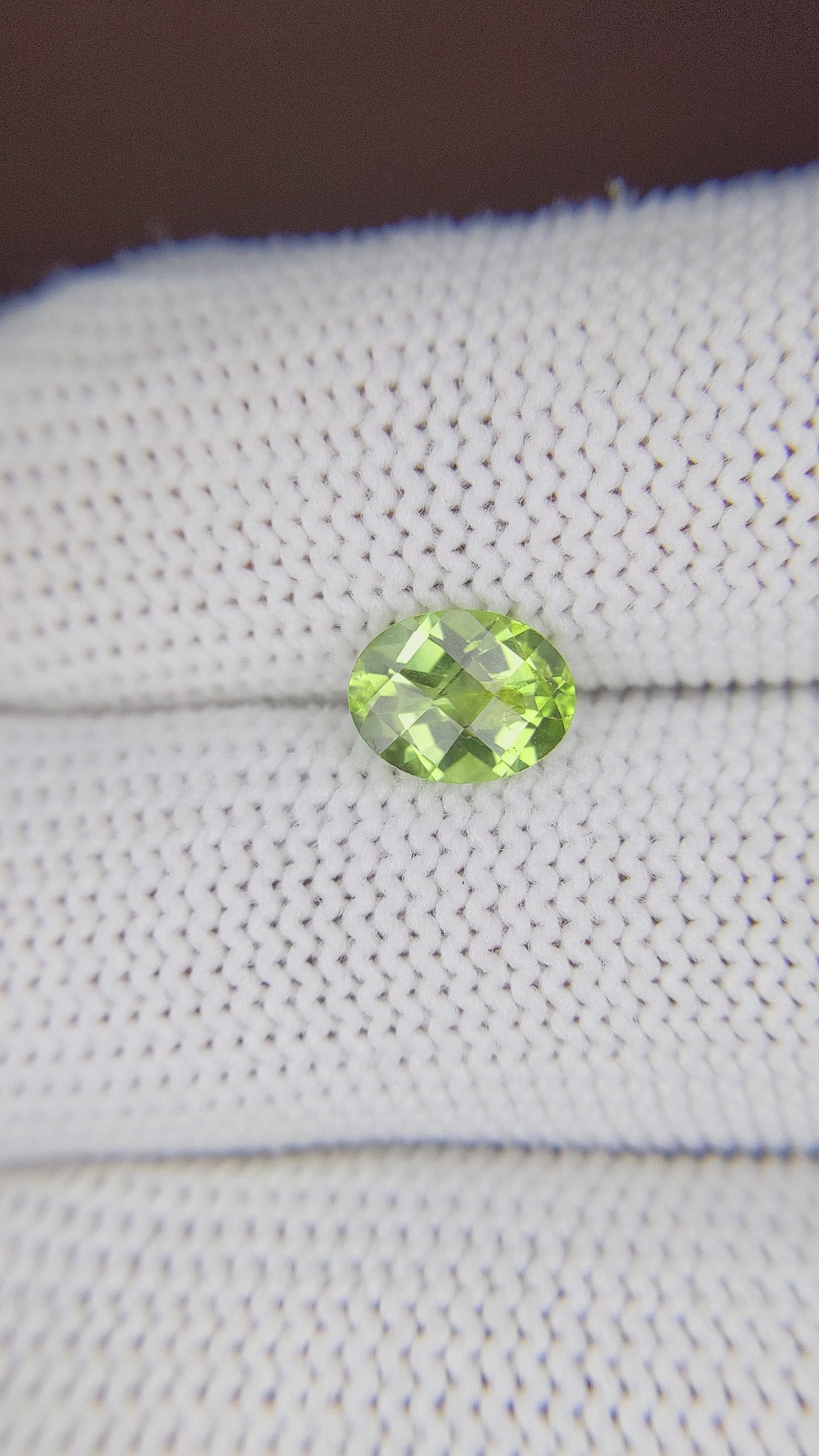 1.26 Ct. Peridot from Ceylon (Sri Lanka) Size Video
