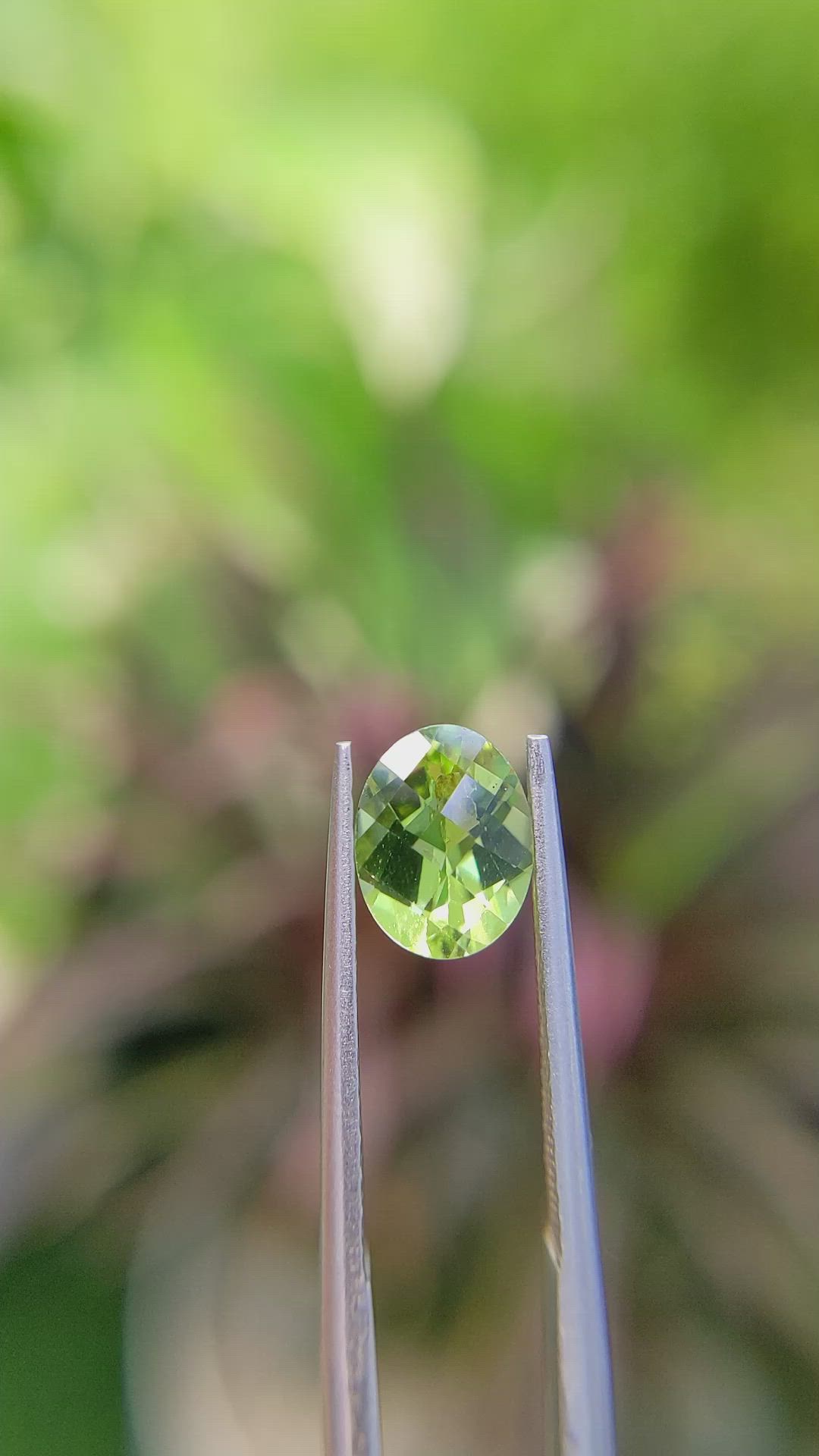 1.26 Ct. Peridot from Ceylon (Sri Lanka) Size Video