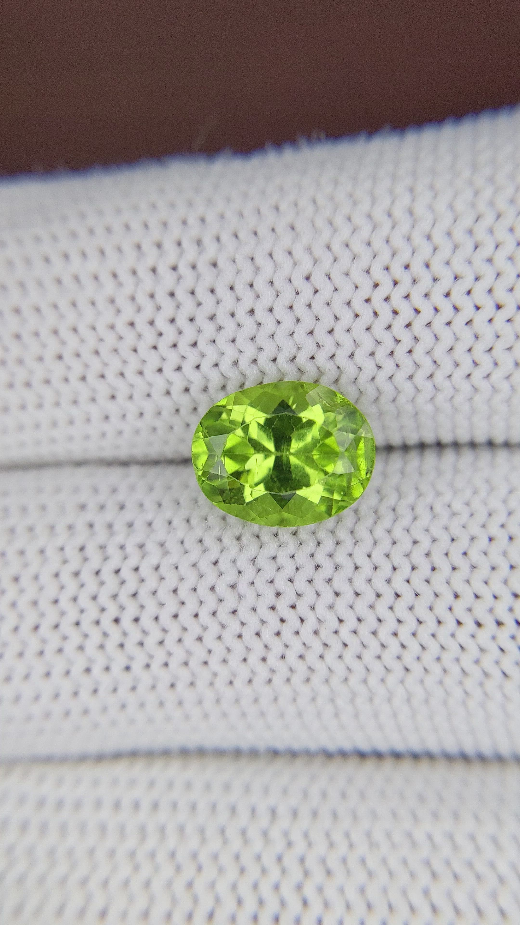3.25 Ct. Peridot from Ceylon (Sri Lanka) Size Video