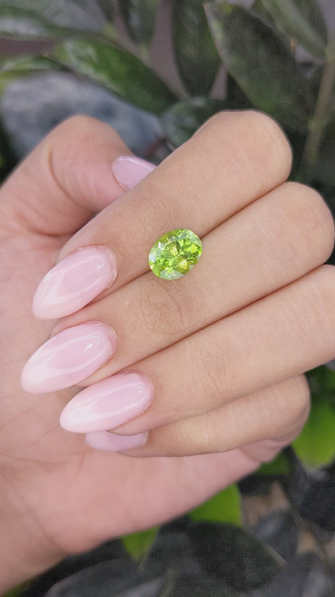 3.25 Ct. Peridot from Ceylon (Sri Lanka) Size Video