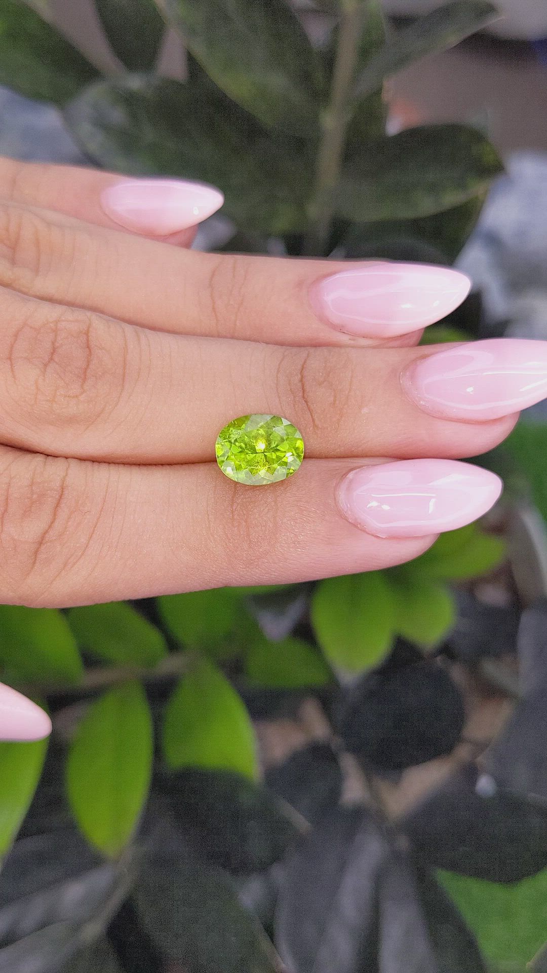 3.23 Ct. Peridot from Ceylon (Sri Lanka) Size Video