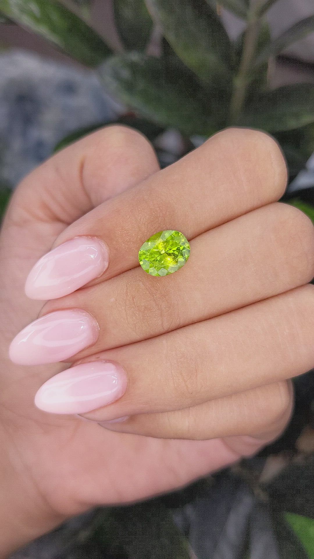 3.23 Ct. Peridot from Ceylon (Sri Lanka) Size Video