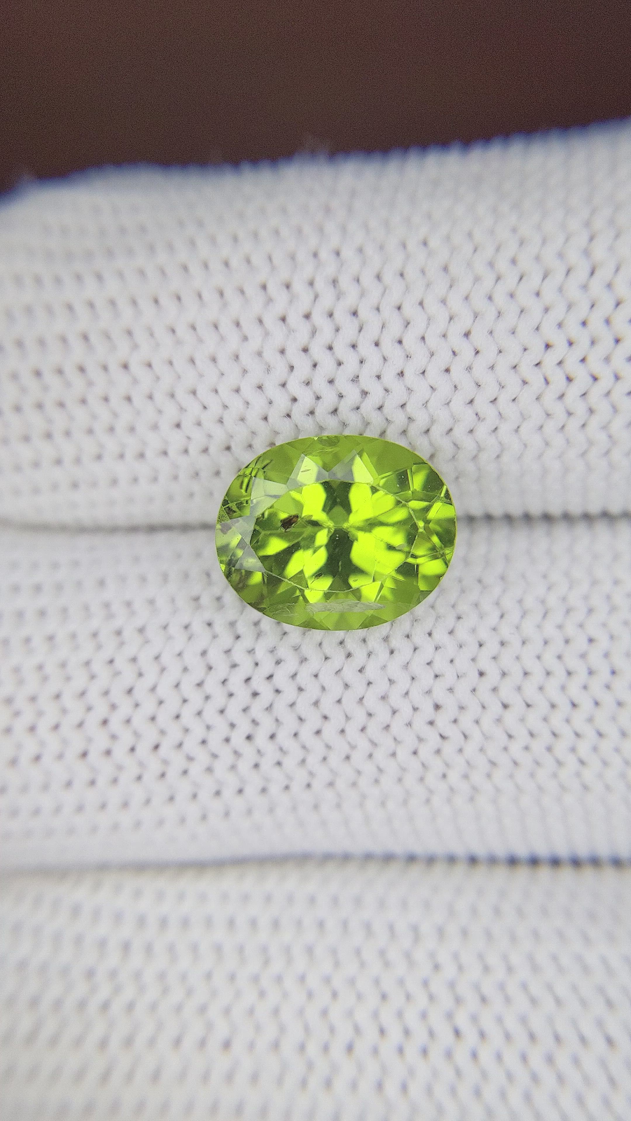 4.35 Ct. Peridot from Ceylon (Sri Lanka) Size Video