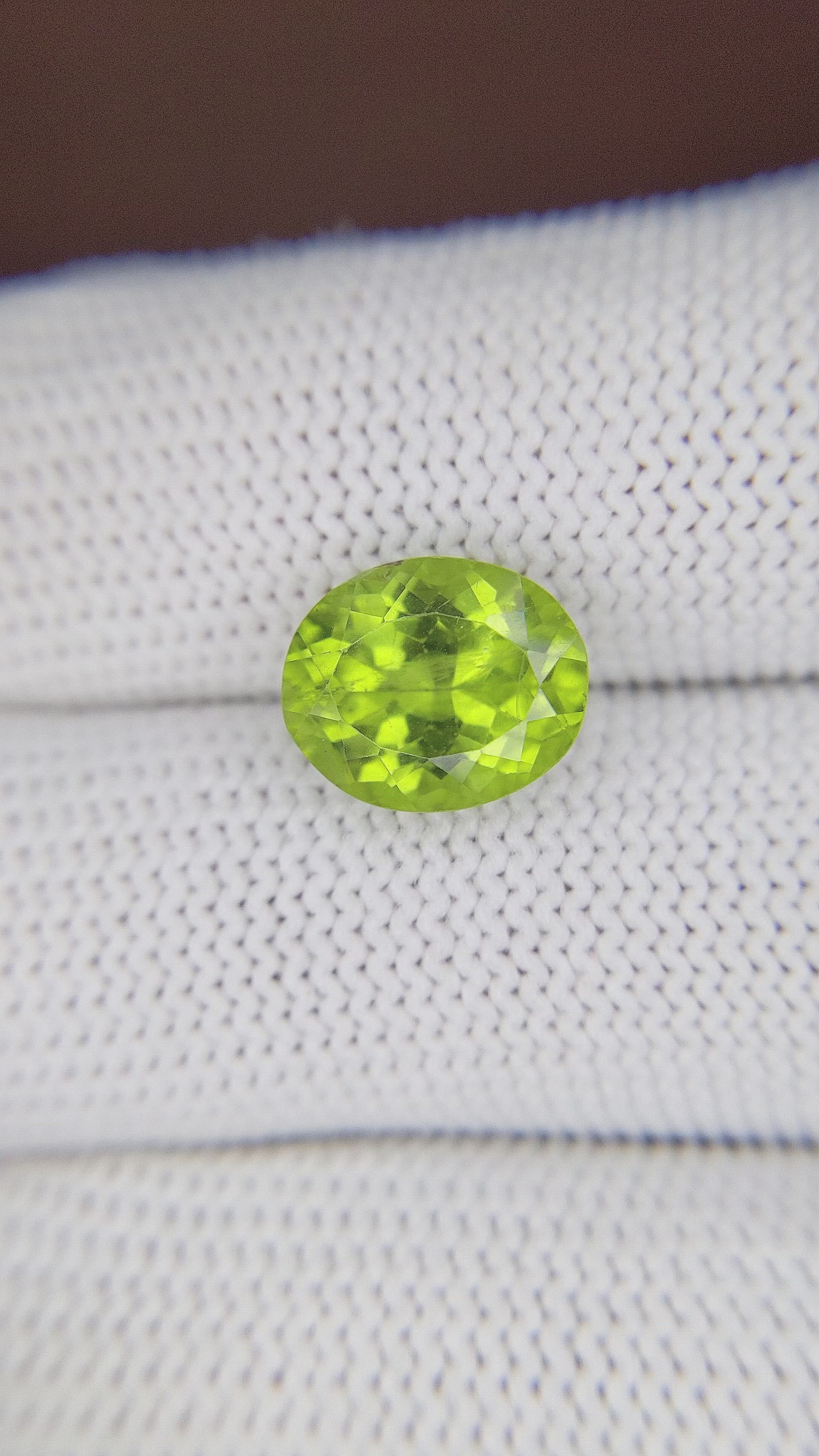 4.67 Ct. Peridot from Ceylon (Sri Lanka) Size Video