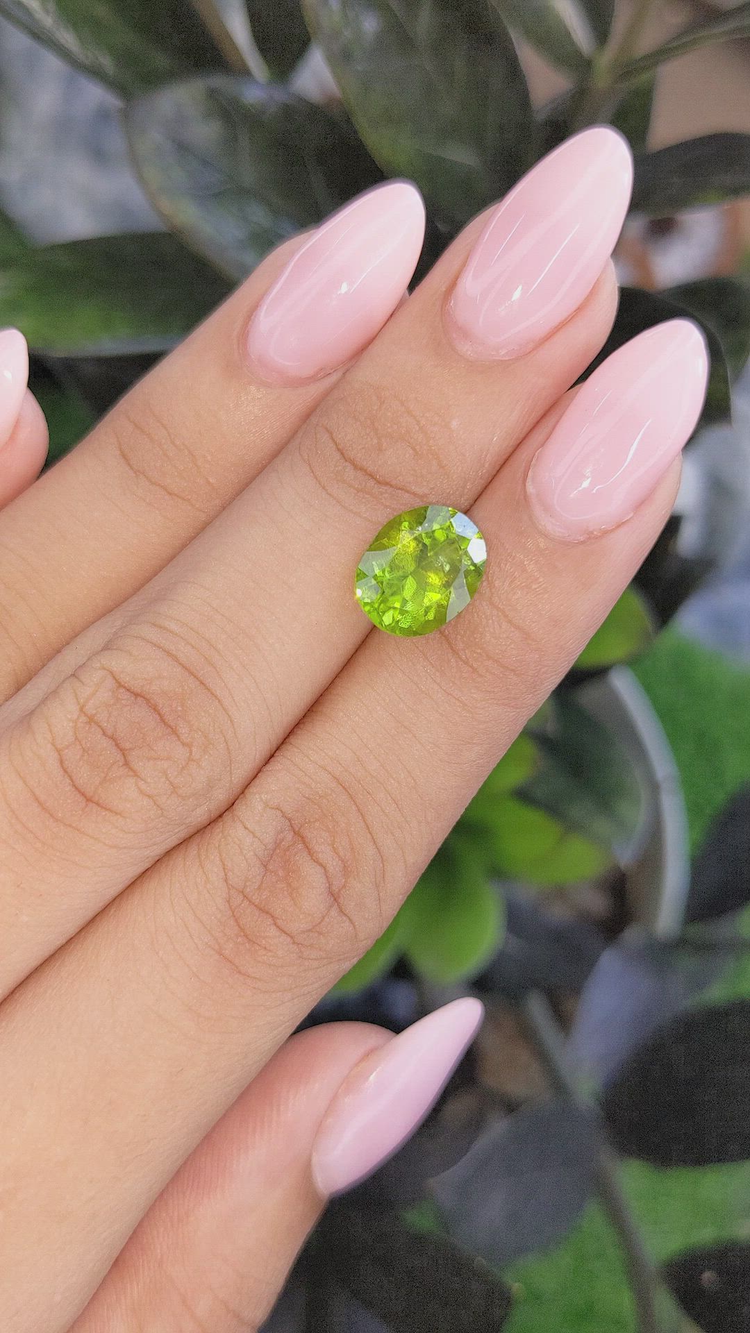 4.38 Ct. Peridot from Ceylon (Sri Lanka) Size Video