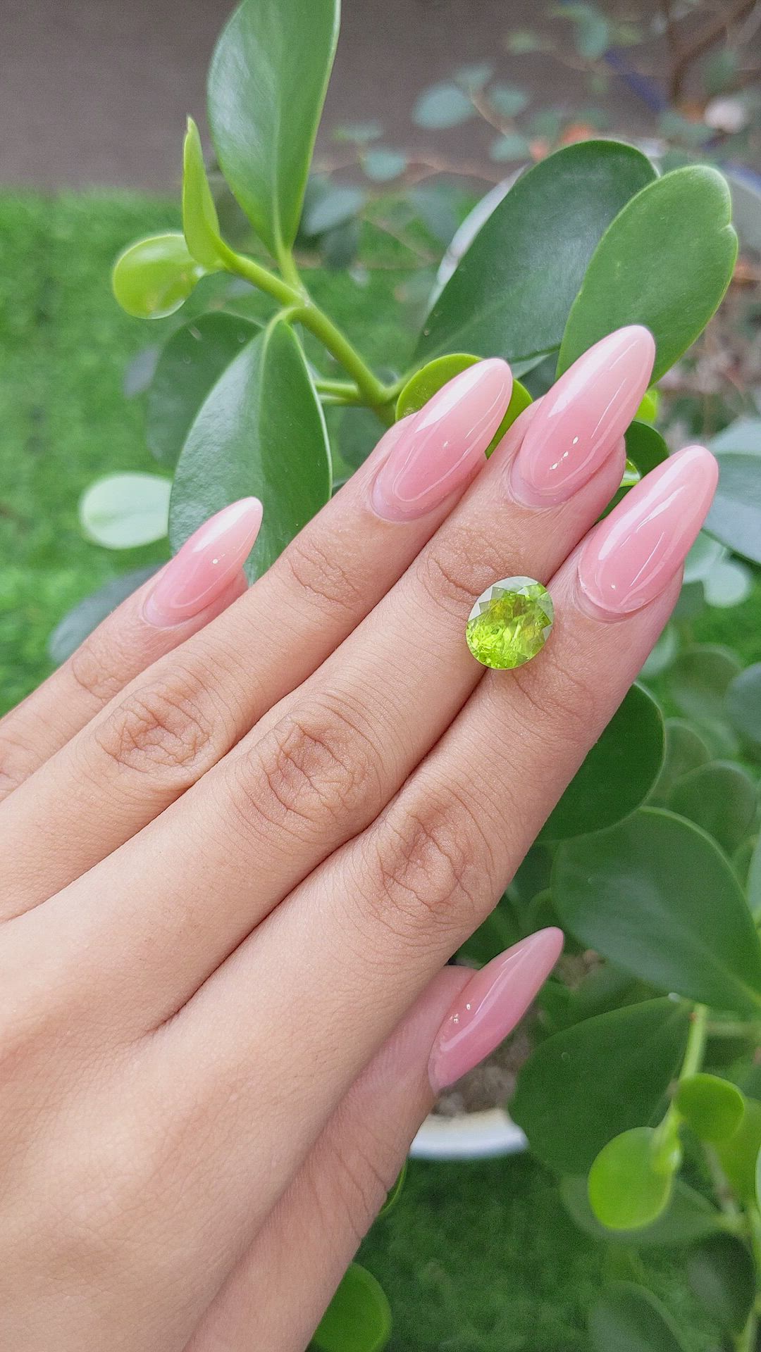 3.93 Ct. Peridot from Ceylon (Sri Lanka) Size Video