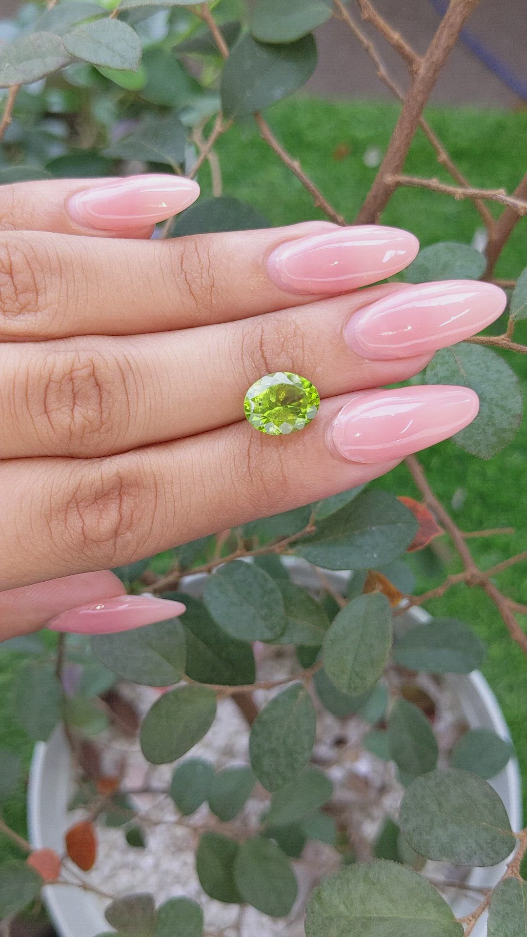 4.15 Ct. Peridot from Ceylon (Sri Lanka) Size Video