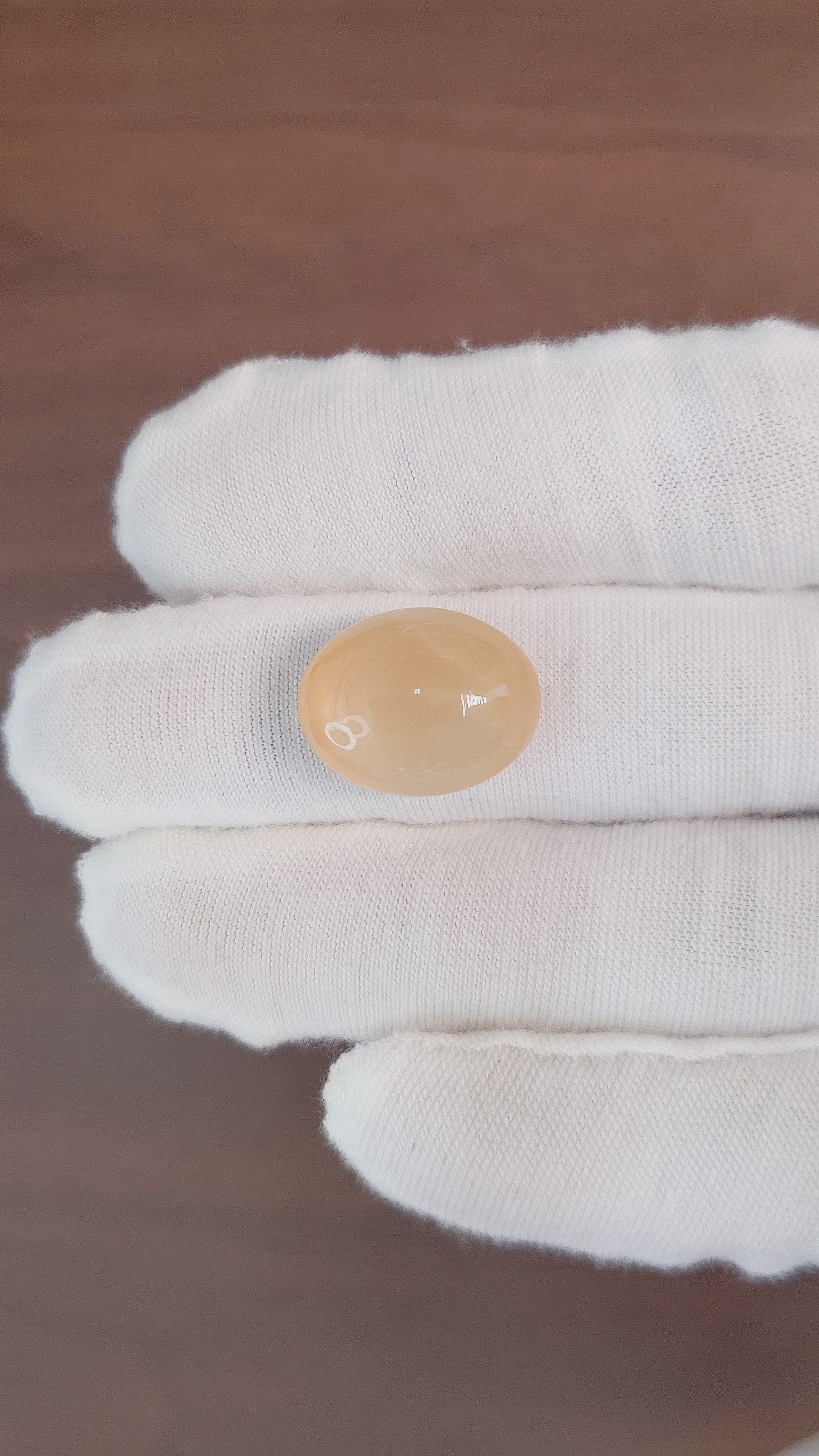 14.45 Ct. Cabochon Moonstone from Ceylon (Sri Lanka) Size Video