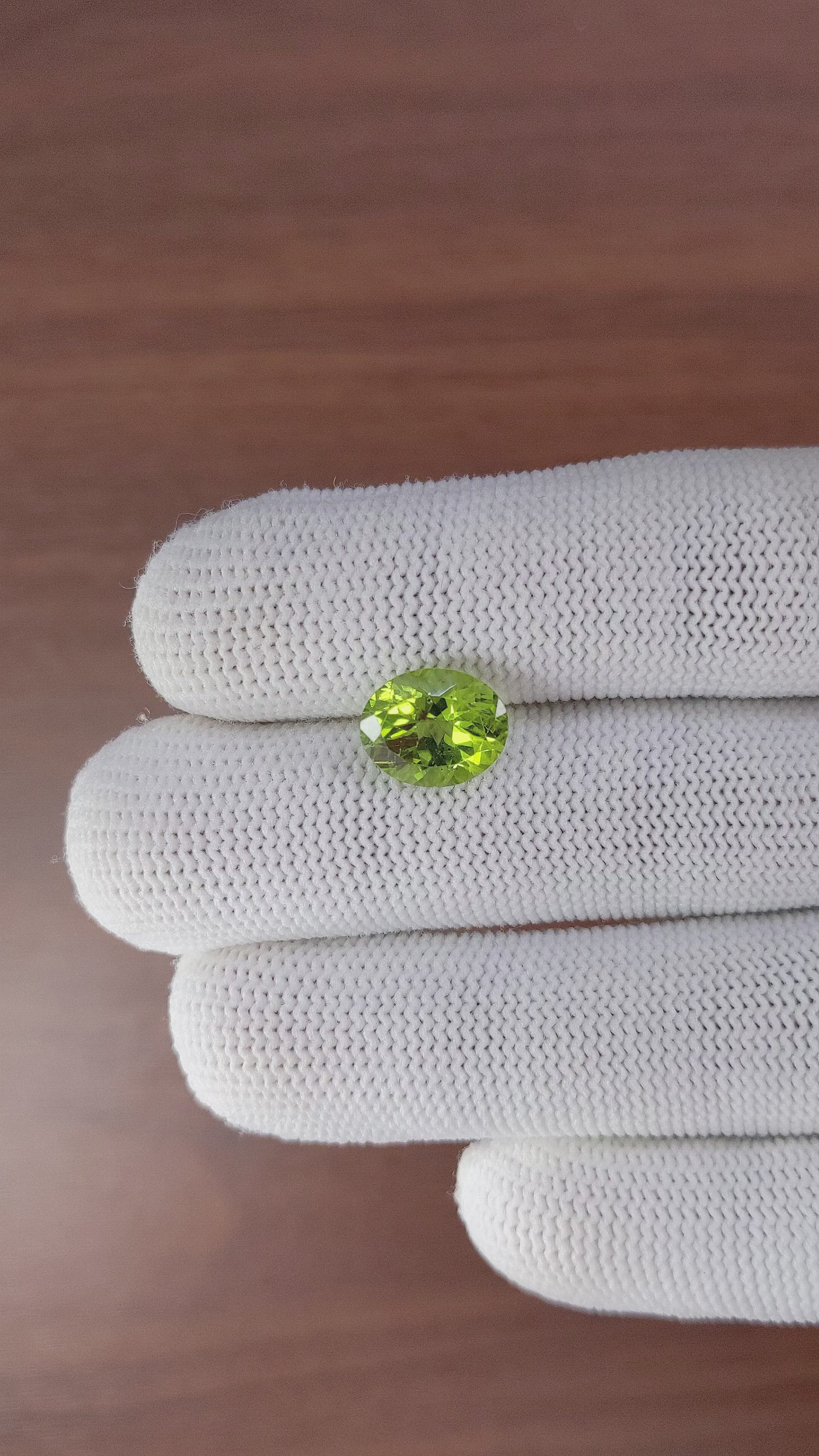 3.93 Ct. Peridot from Ceylon (Sri Lanka) Size Video