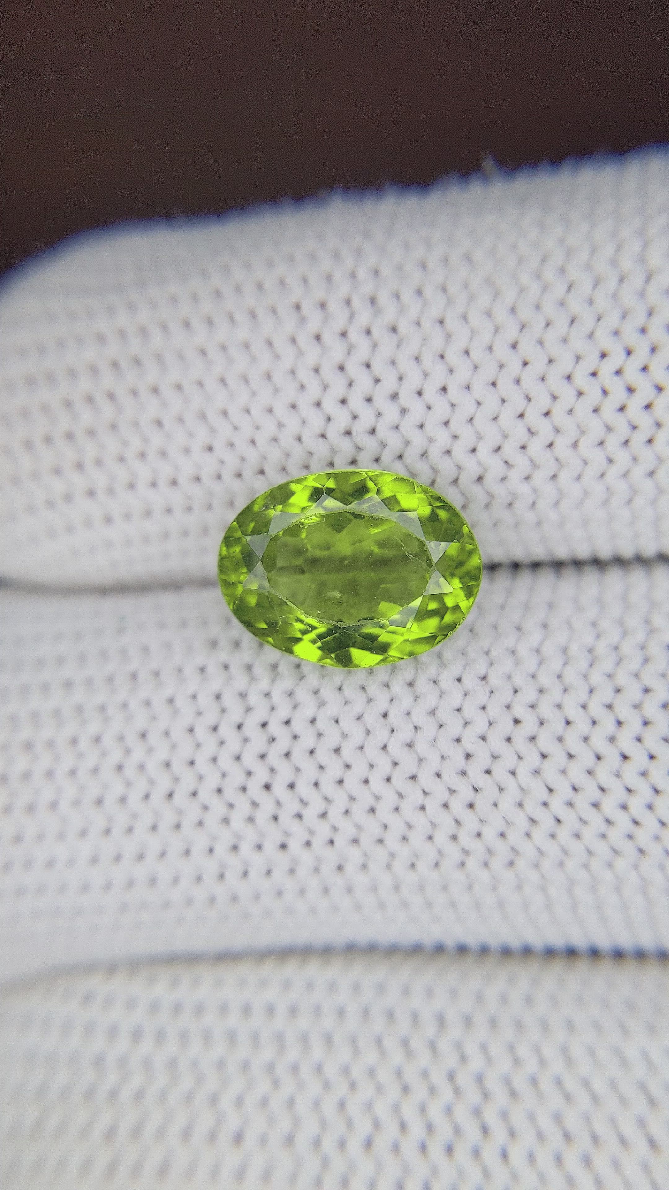 4.08 Ct. Peridot from Ceylon (Sri Lanka) Size Video