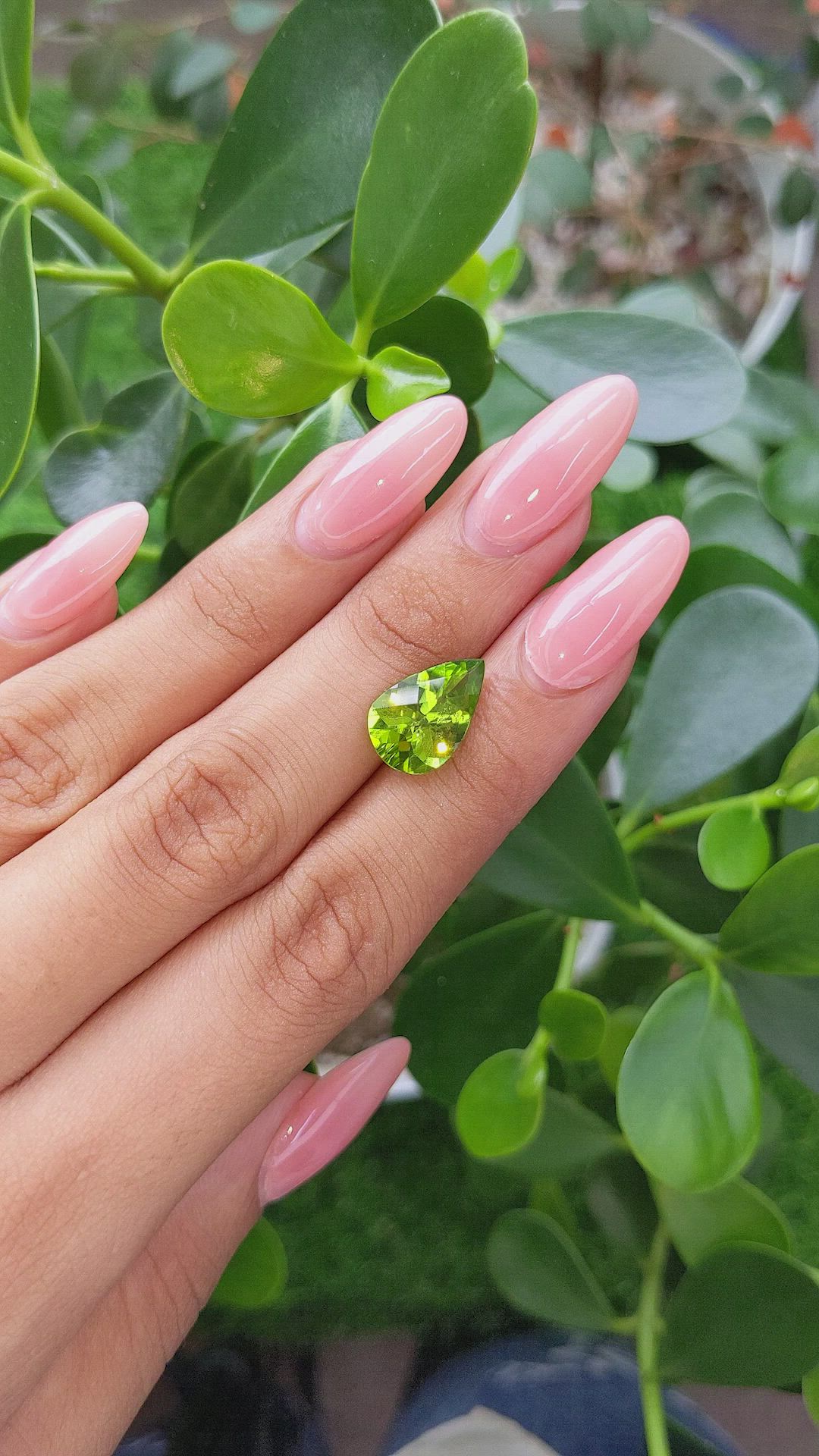 4.46 Ct. Peridot from Ceylon (Sri Lanka) Size Video