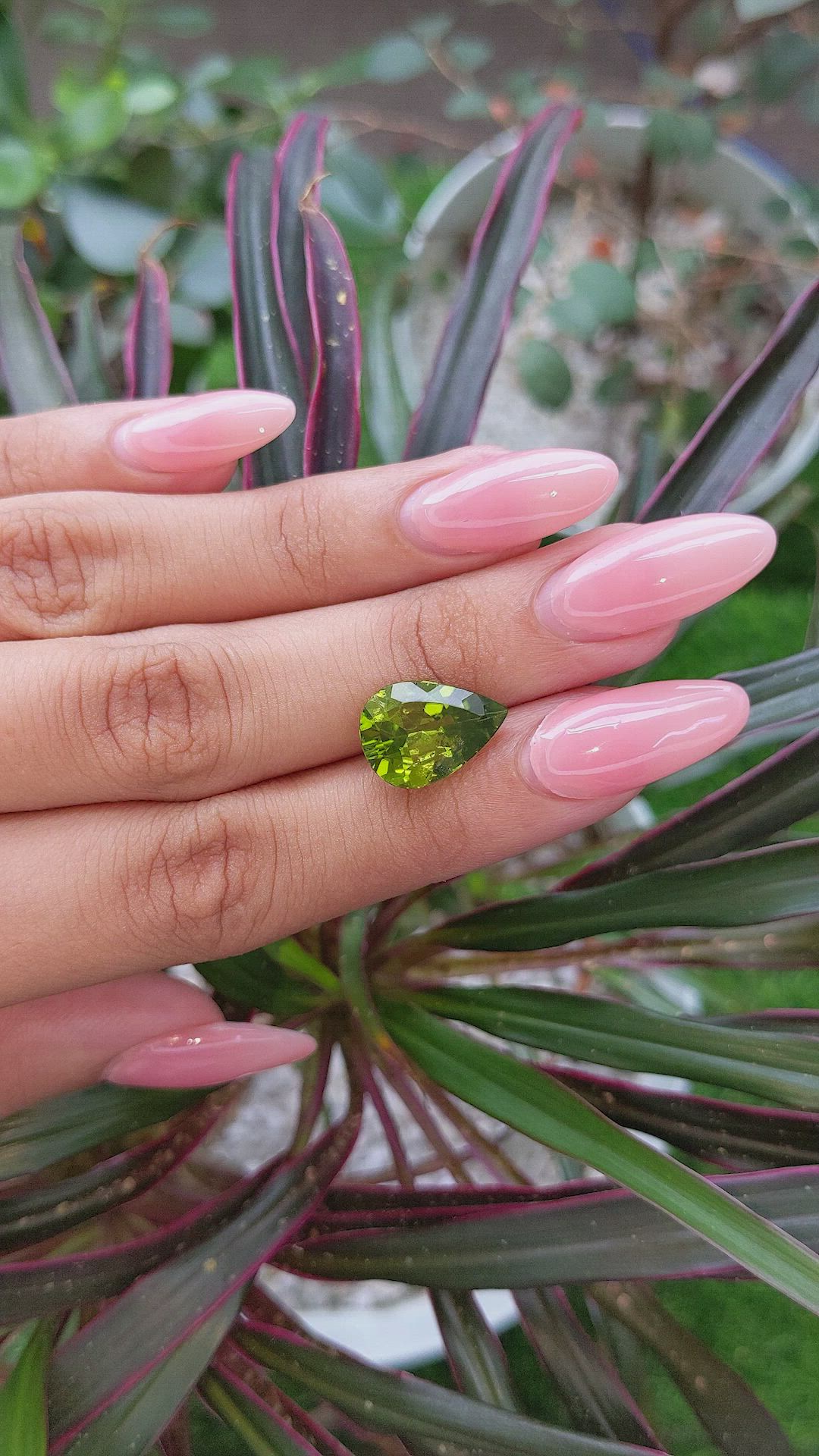 5.04 Ct. Peridot from Ceylon (Sri Lanka) Size Video