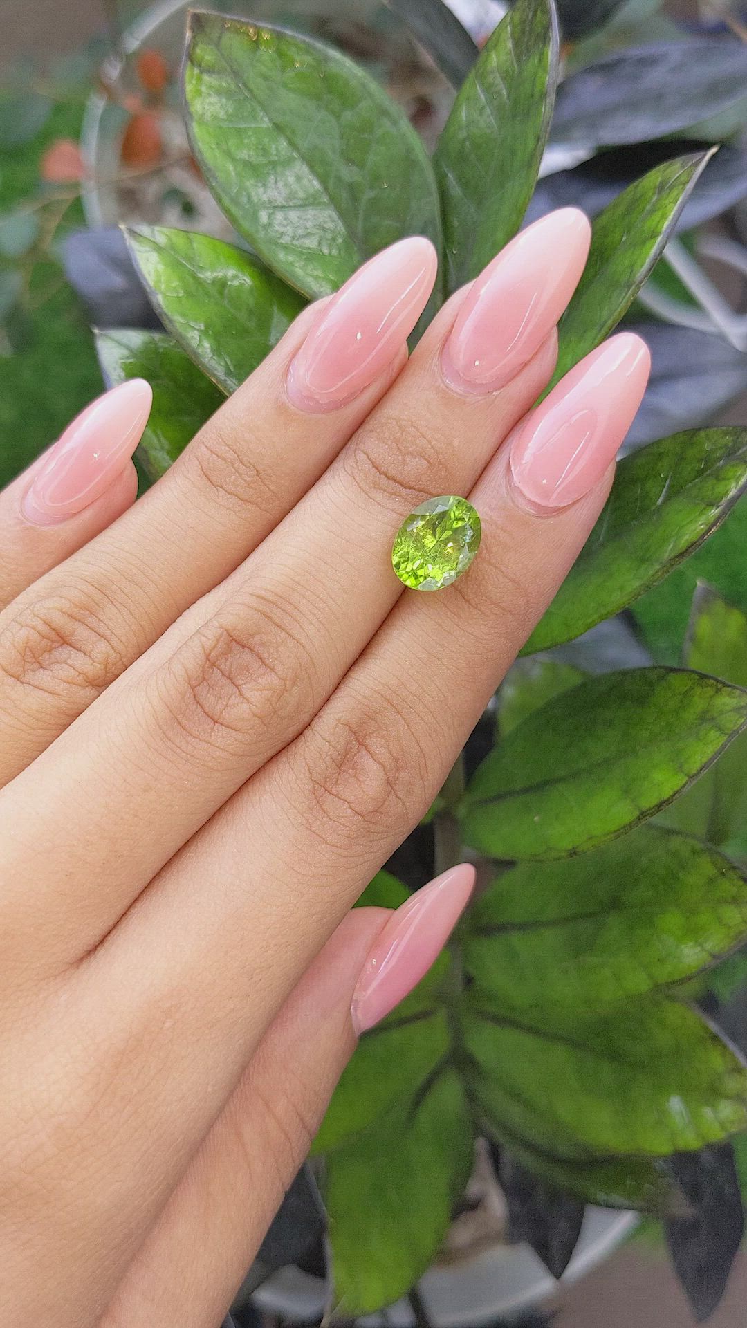 3.94 Ct. Peridot from Ceylon (Sri Lanka) Size Video