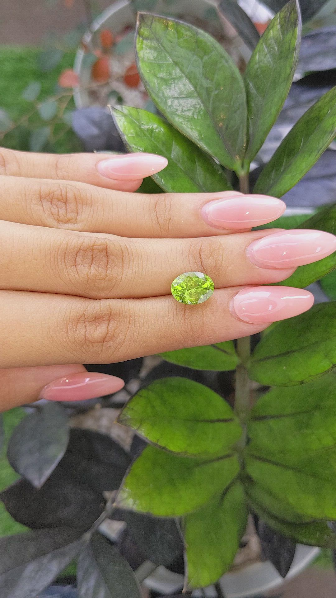 3.94 Ct. Peridot from Ceylon (Sri Lanka) Size Video