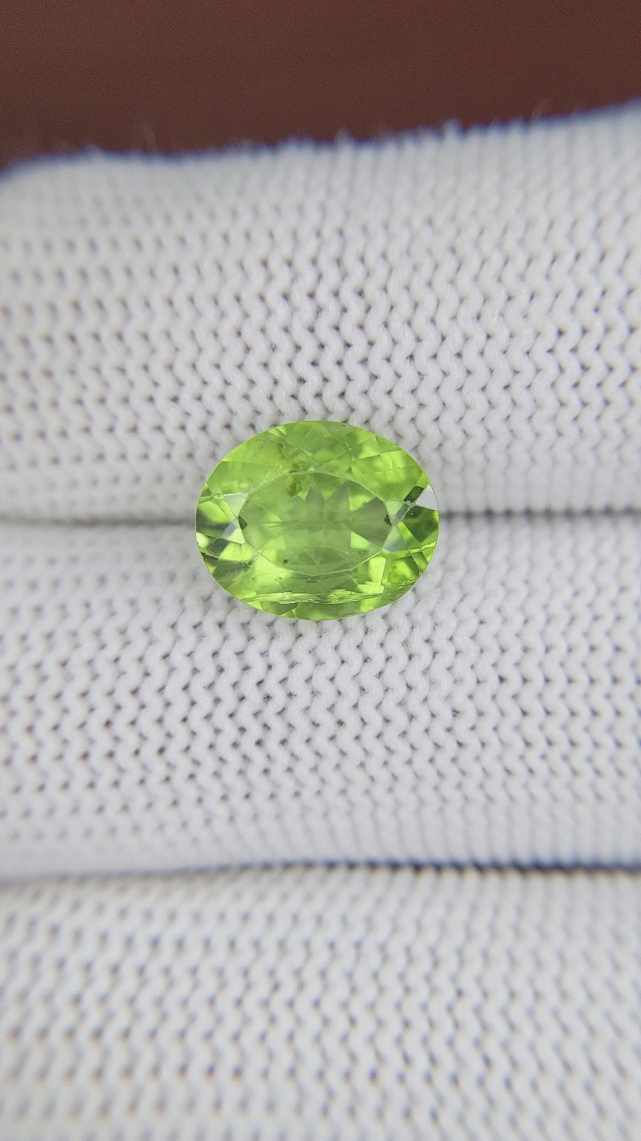 3.73 Ct. Peridot from Ceylon (Sri Lanka) Size Video