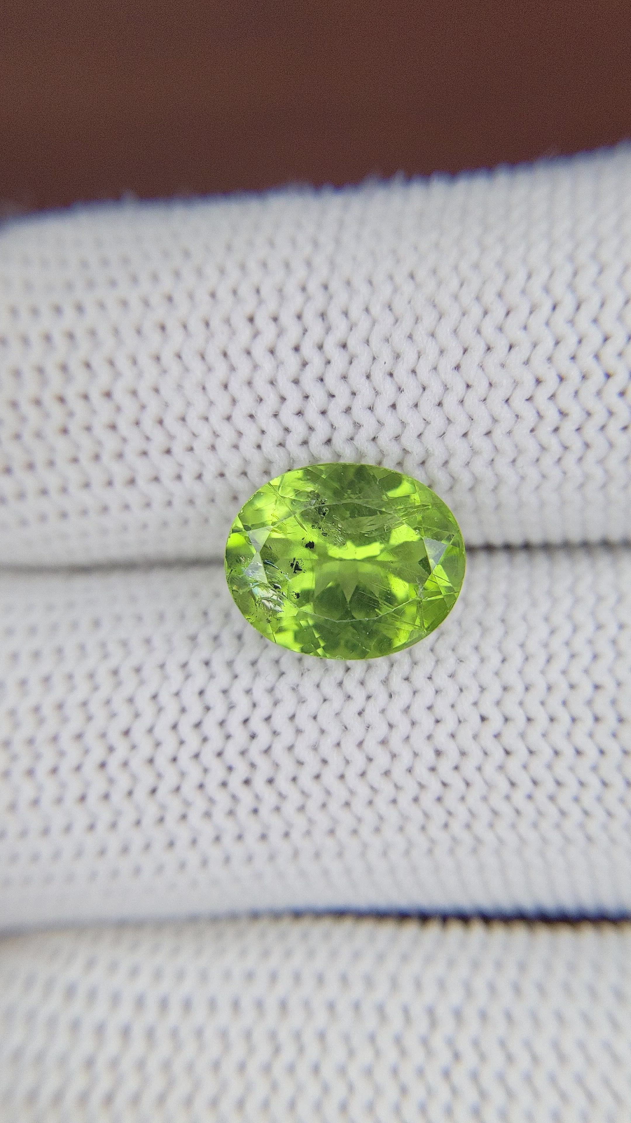 4.28 Ct. Peridot from Ceylon (Sri Lanka) Size Video