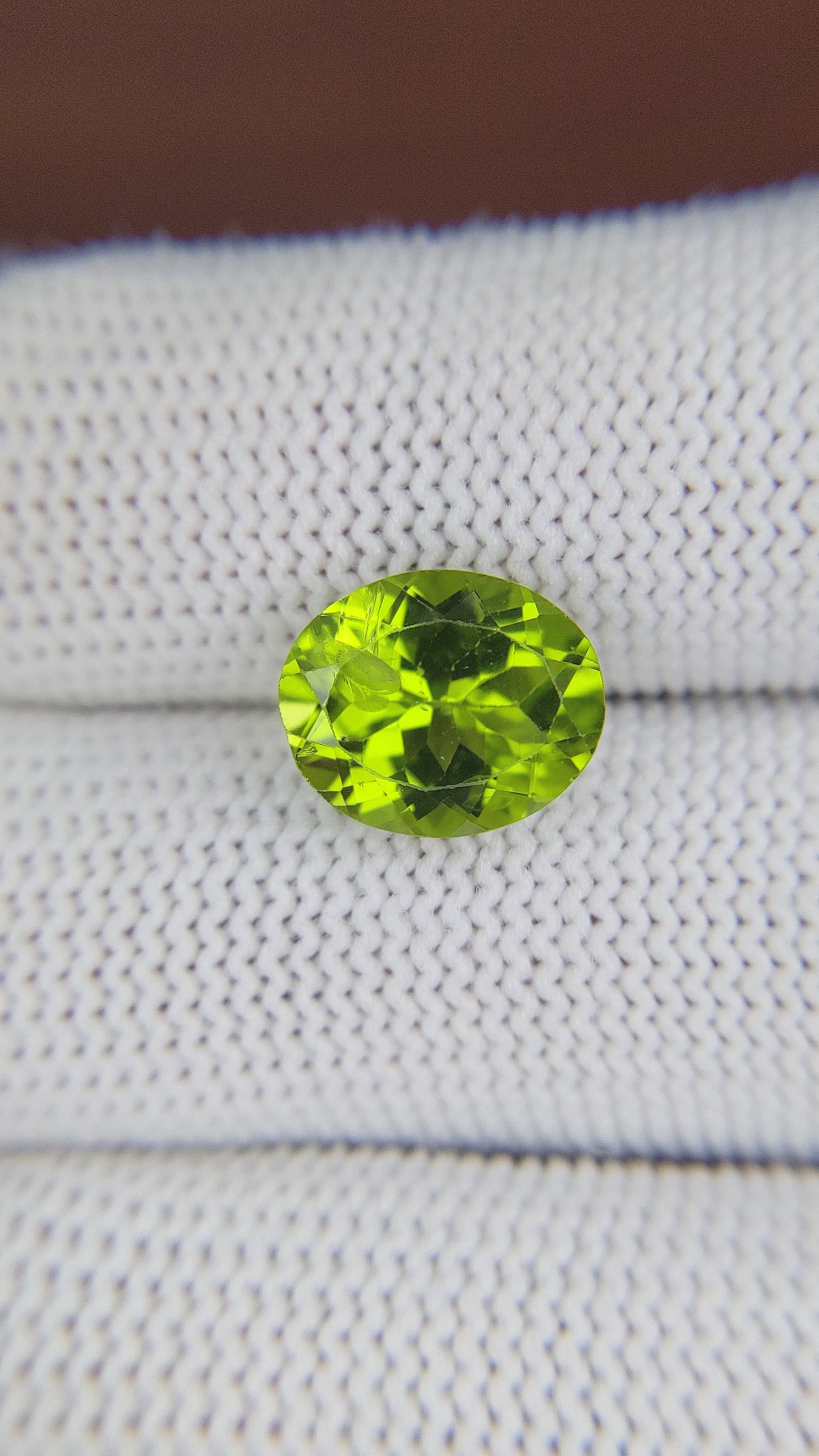 4.80 Ct. Peridot from Ceylon (Sri Lanka) Size Video