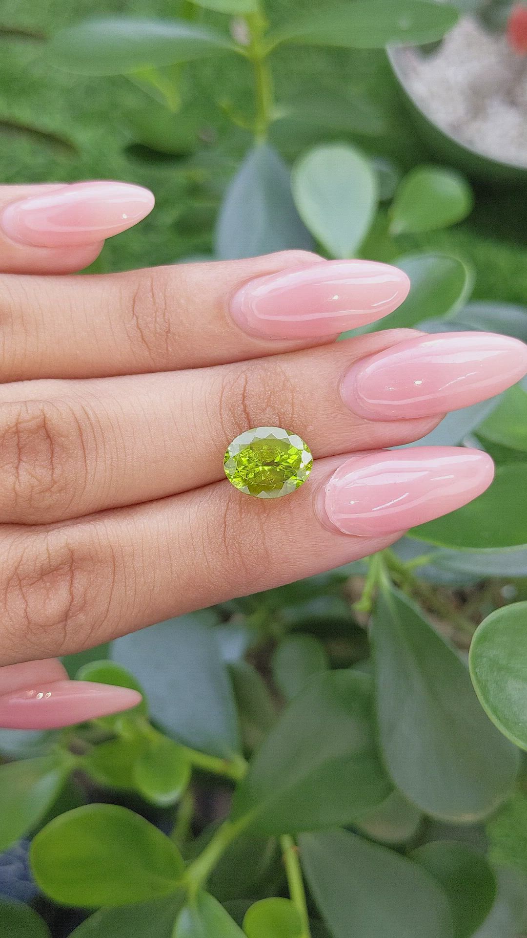 4.14 Ct. Peridot from Ceylon (Sri Lanka) Size Video