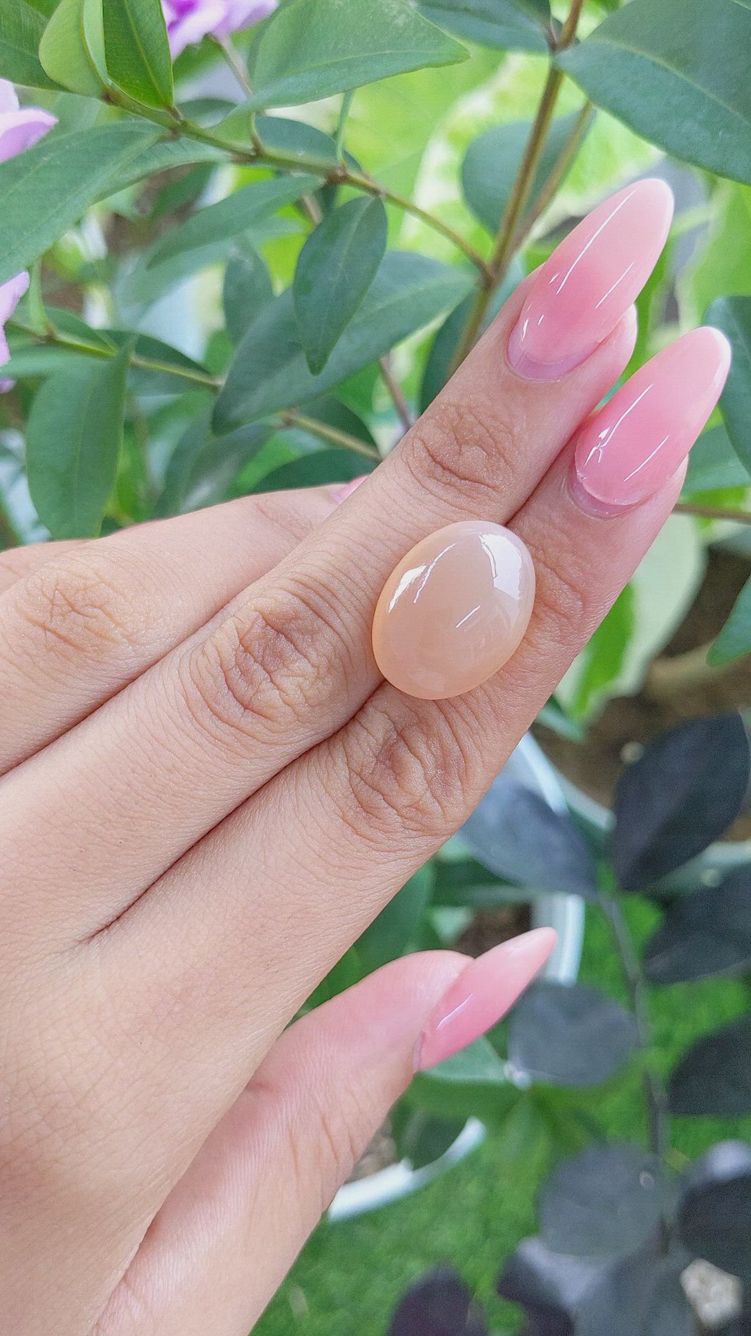18.77 Ct. Cabochon Moonstone from Ceylon (Sri Lanka) Size Video