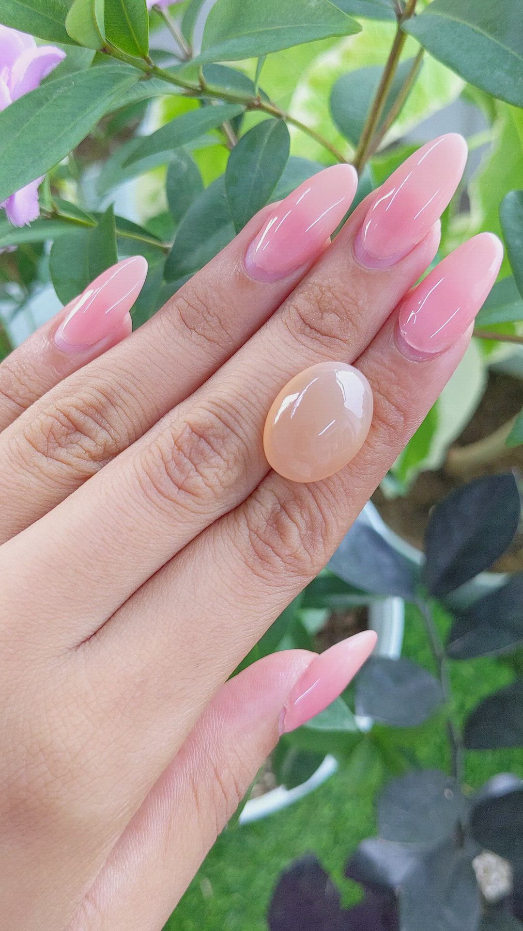 18.77 Ct. Cabochon Moonstone from Ceylon (Sri Lanka) Size Video