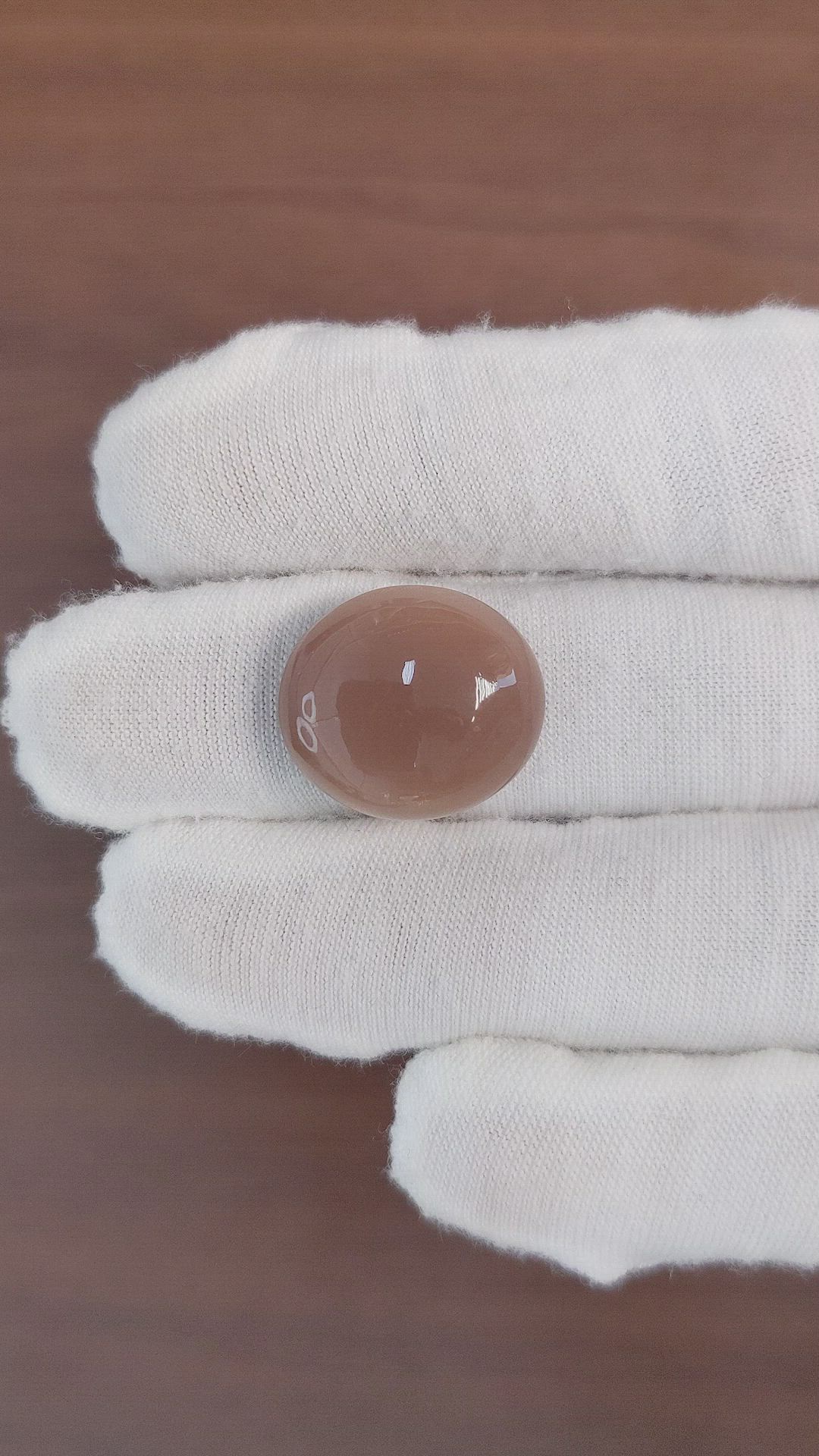 17.06 Ct. Cabochon Moonstone from Ceylon (Sri Lanka) Size Video