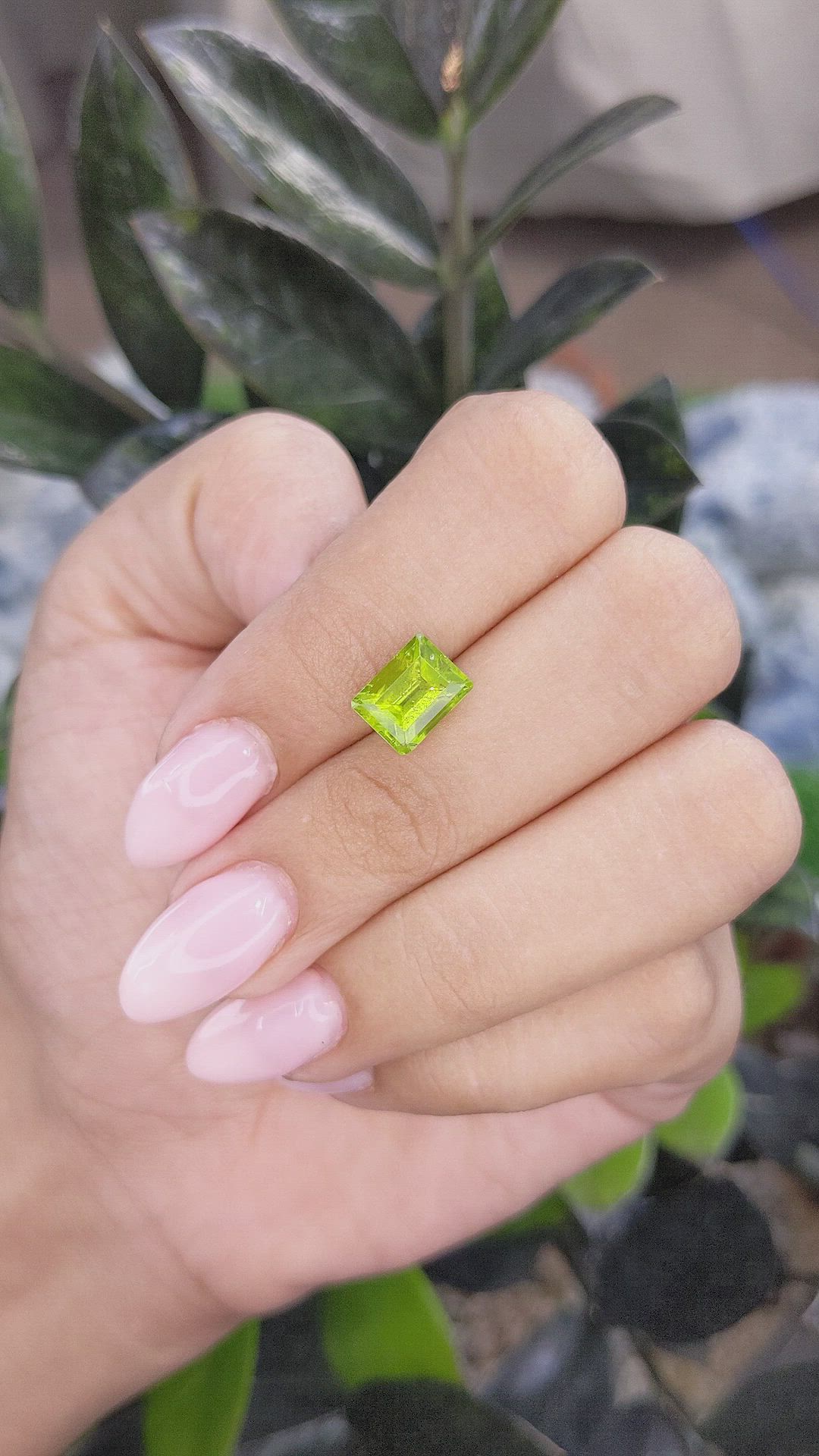 2.89 Ct. Peridot from Ceylon (Sri Lanka) Size Video